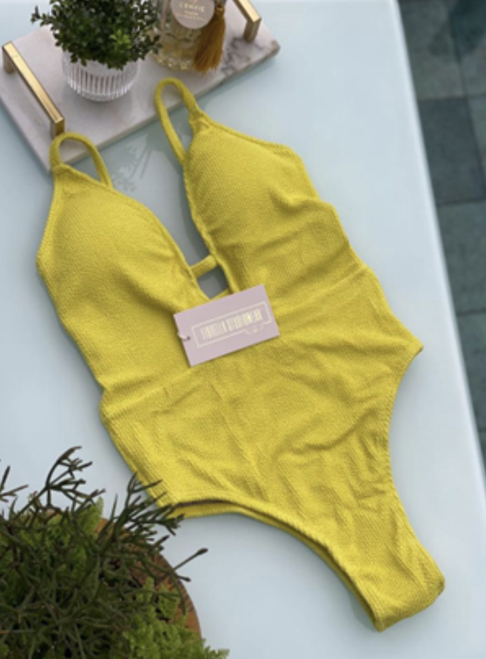 One piece Paloma Yellow