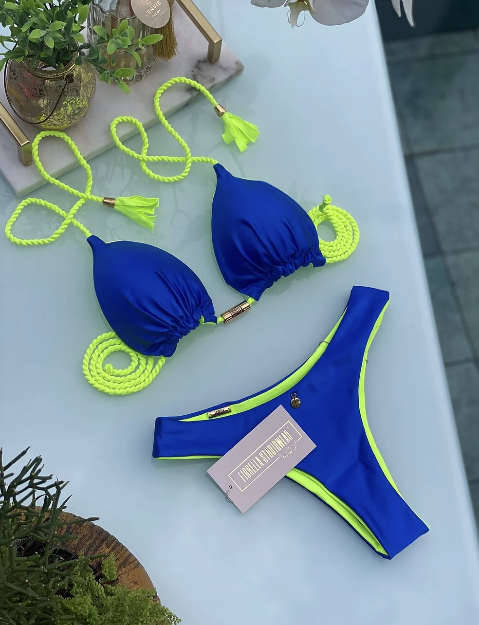 Bikini Camelia Bic