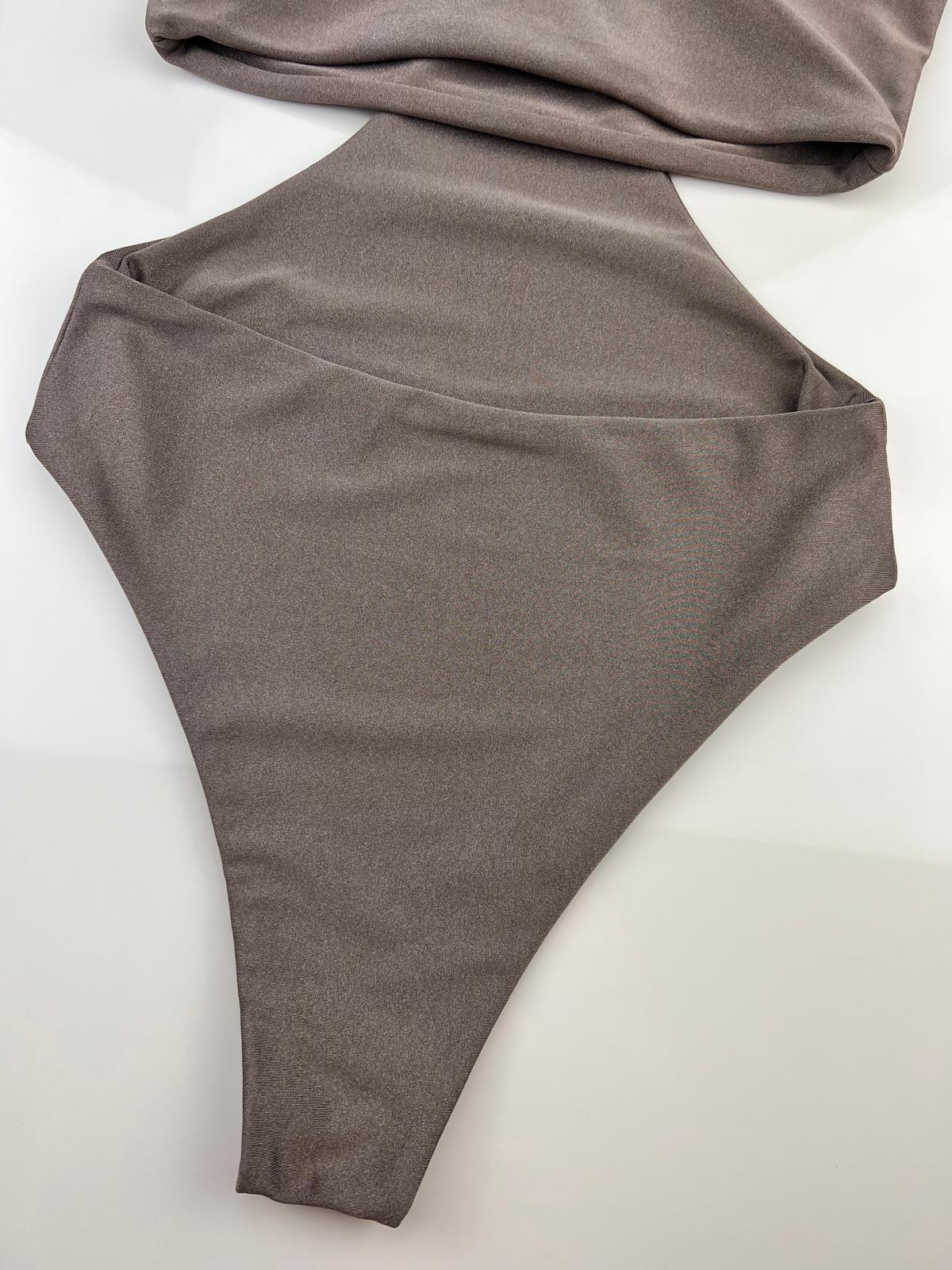 Luxury Bodysuit – Sleek One-Piece Gym Wear | Women's Activewear 
