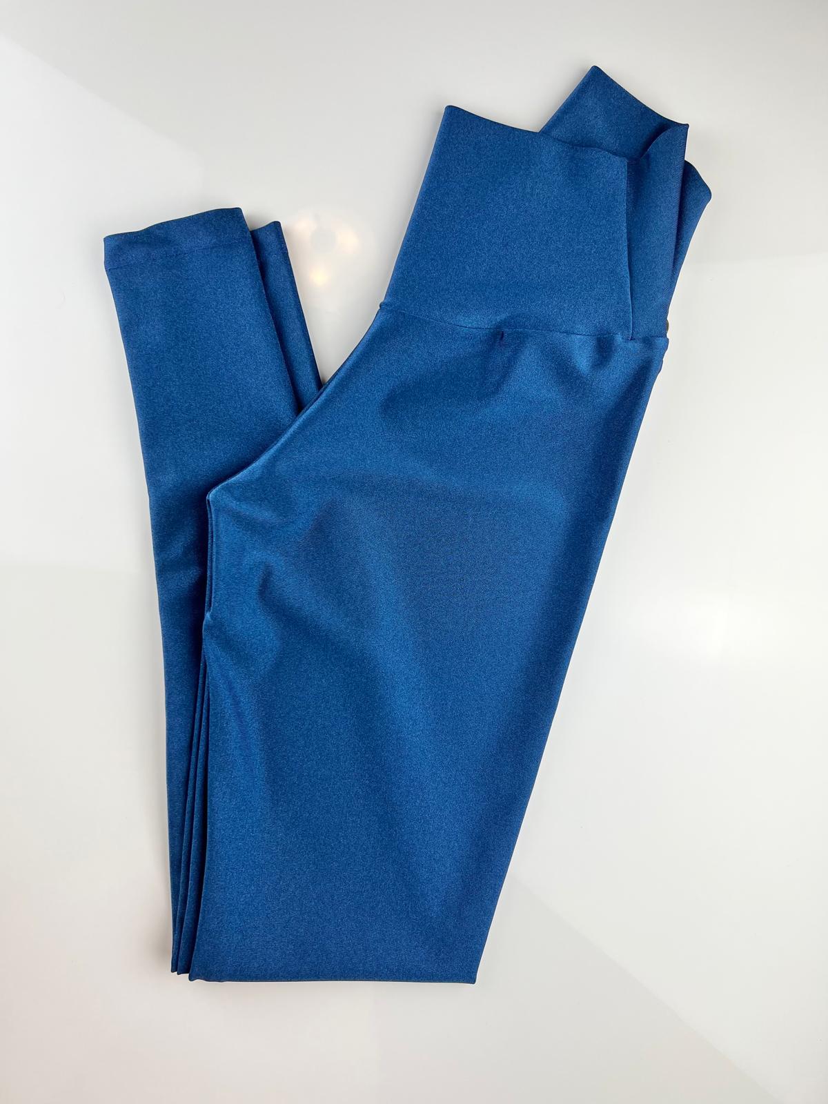Ocean Blue High-Waisted Fitness Pants – Brazilian Activewear | Stretchy and Sculpting