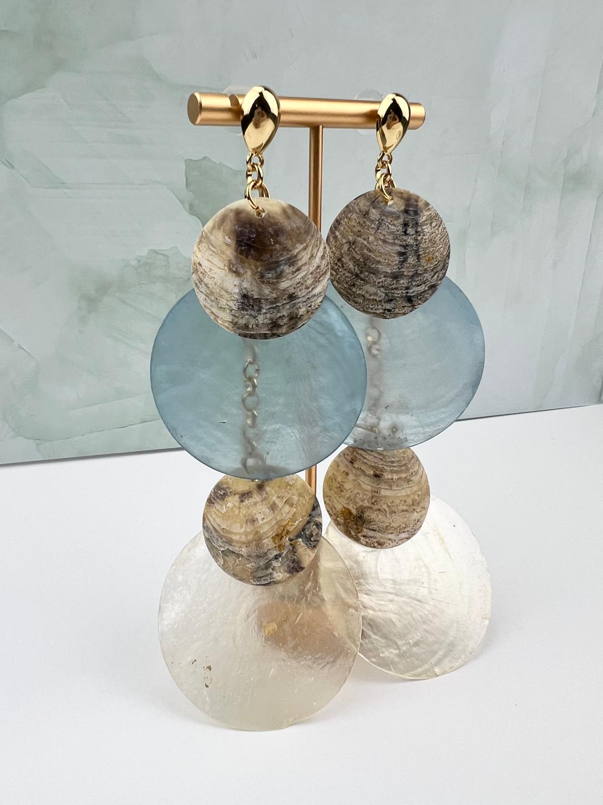 Pearl Aura: Modern Shell Disc Earrings