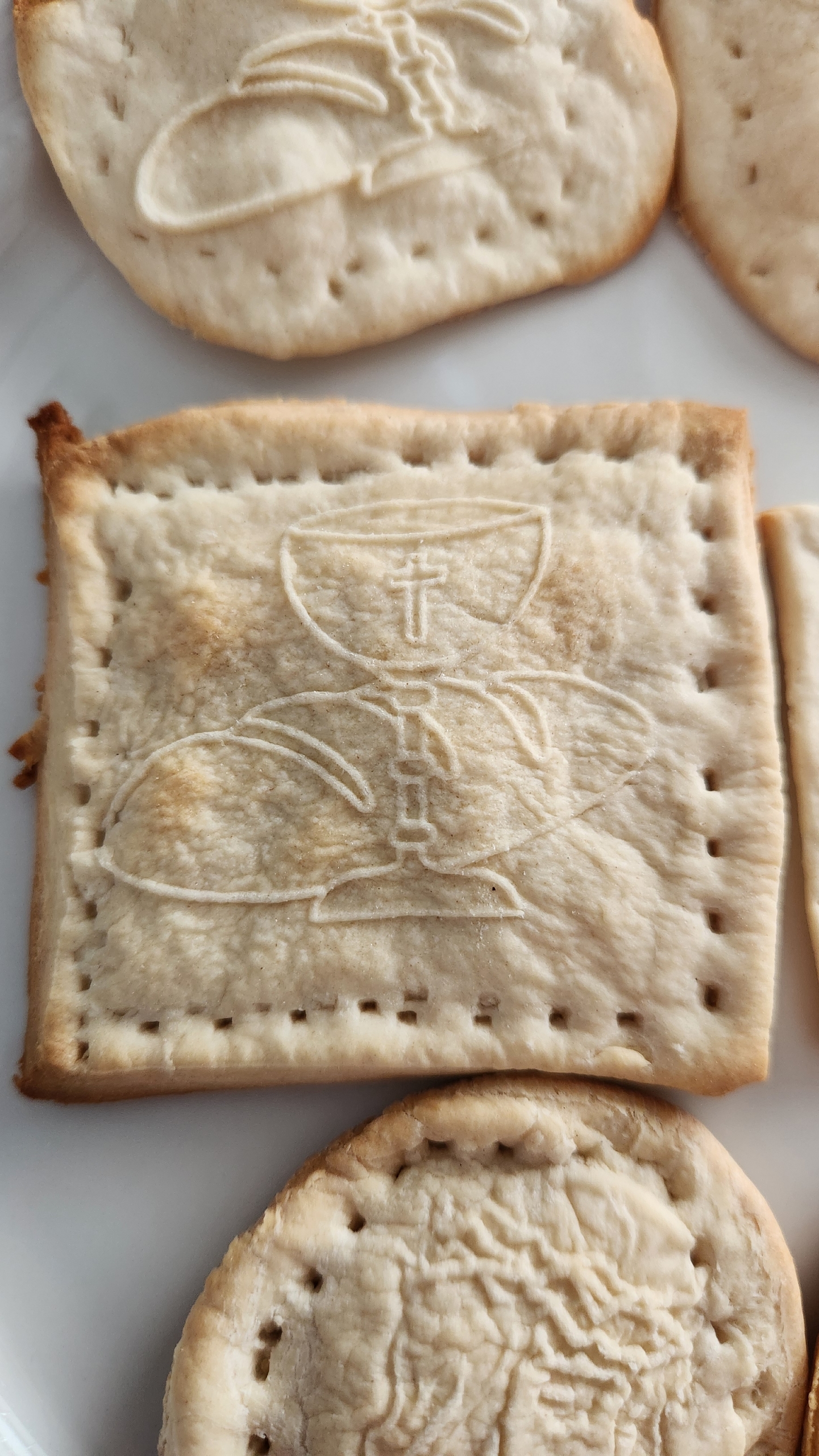 "Breaking Bread" Communion Crackers