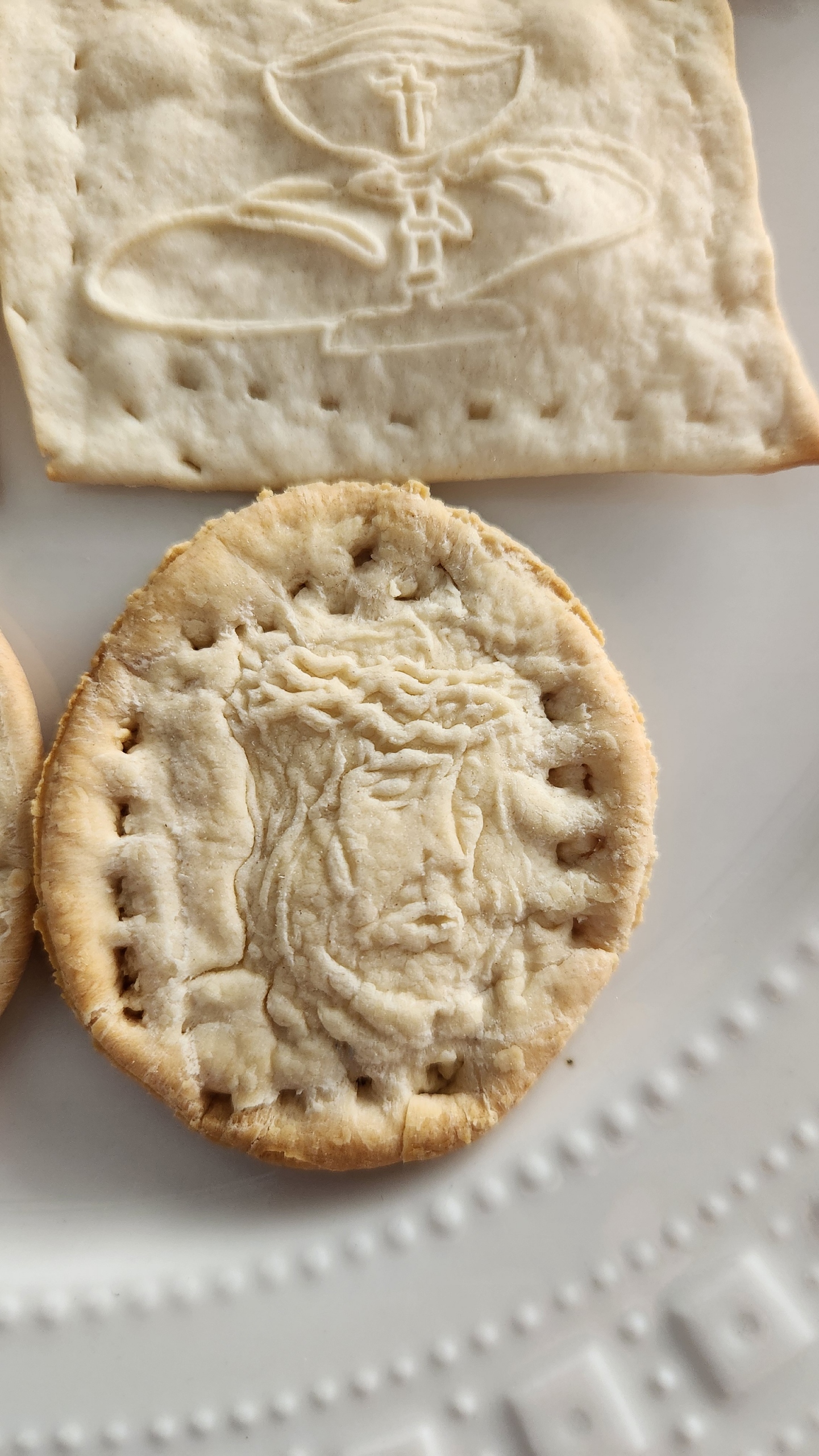 "Breaking Bread" Communion Crackers