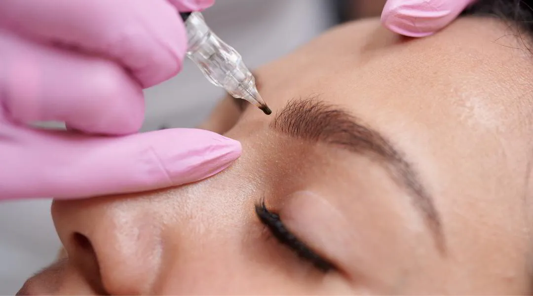 Armonización de Cejas con Micropigmentación: Nanoblading