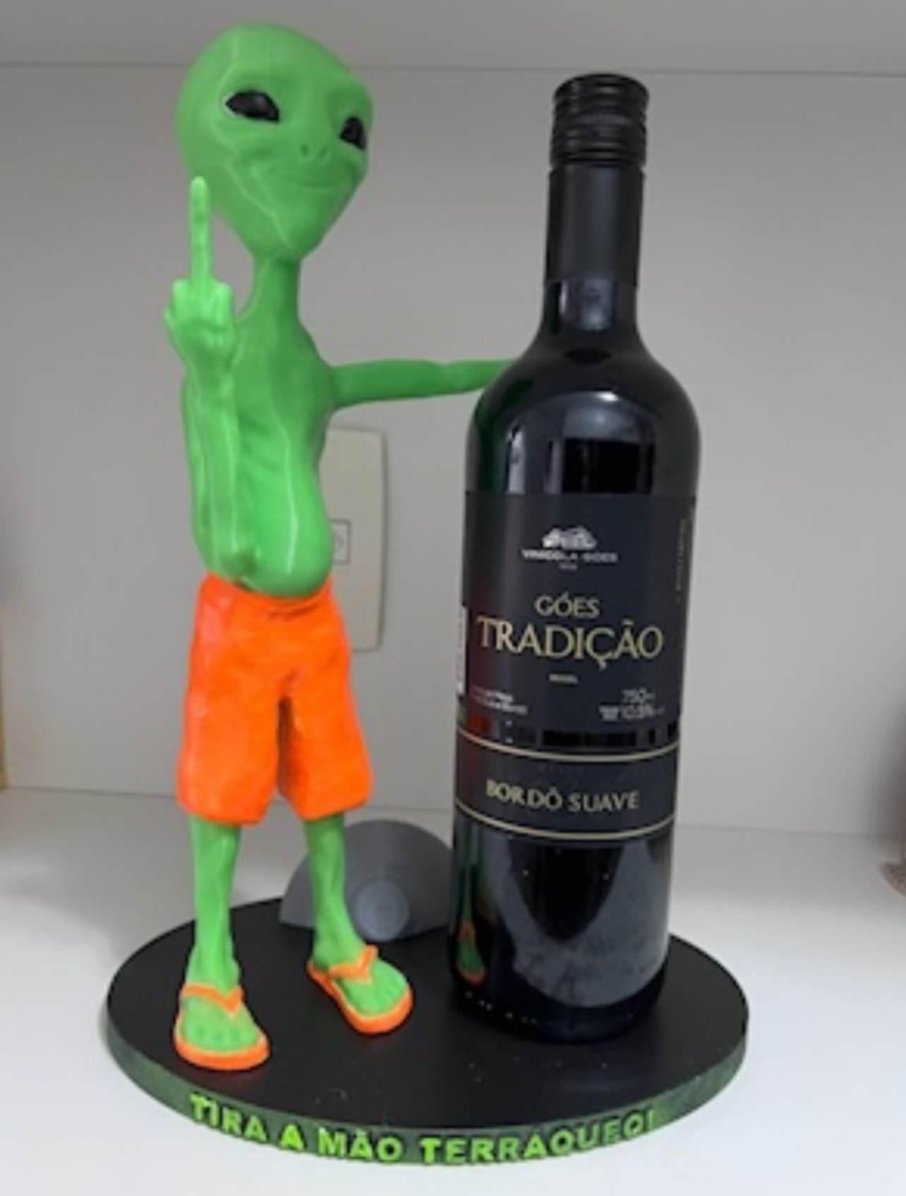 Suporte de Garrafa Paul o Alienigena