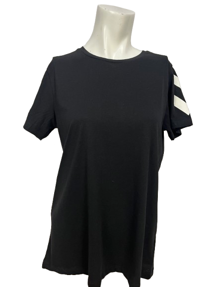 Juodi marškinėliai