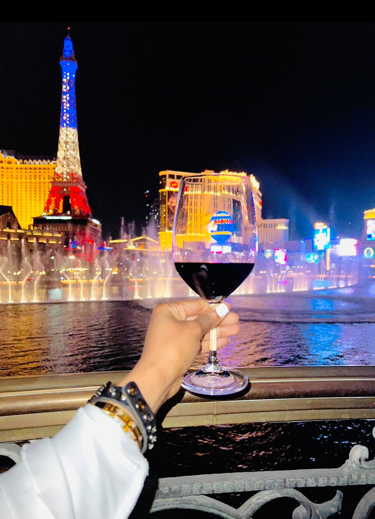  Library Campus Books and Wine Club + VINEBOX