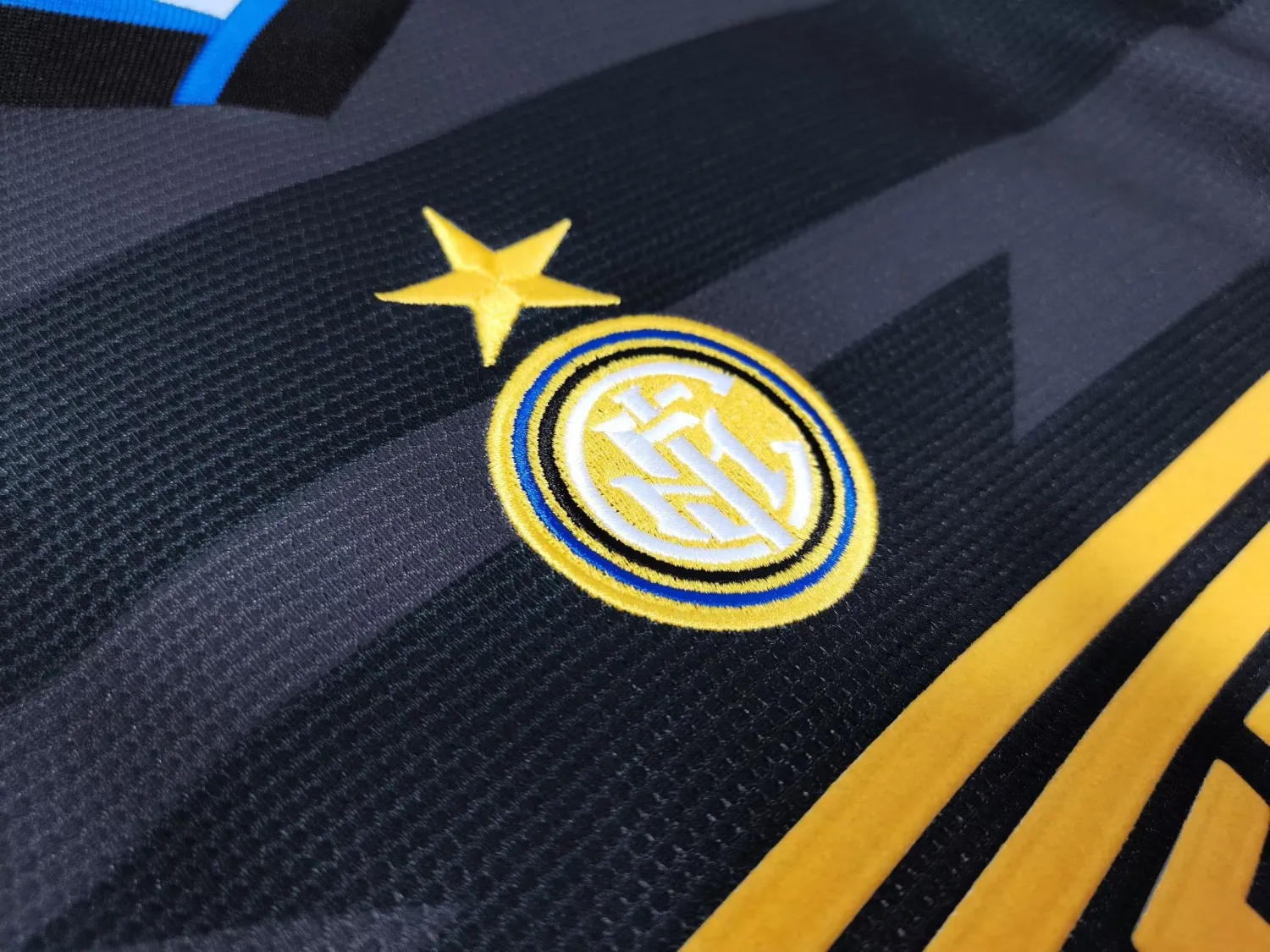 Inter Milan 1997/98 Third Retro Jersey