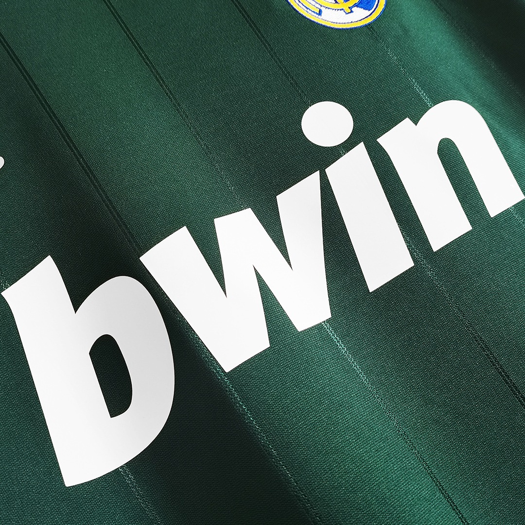 Real Madrid 2012/13 Away Retro Jersey