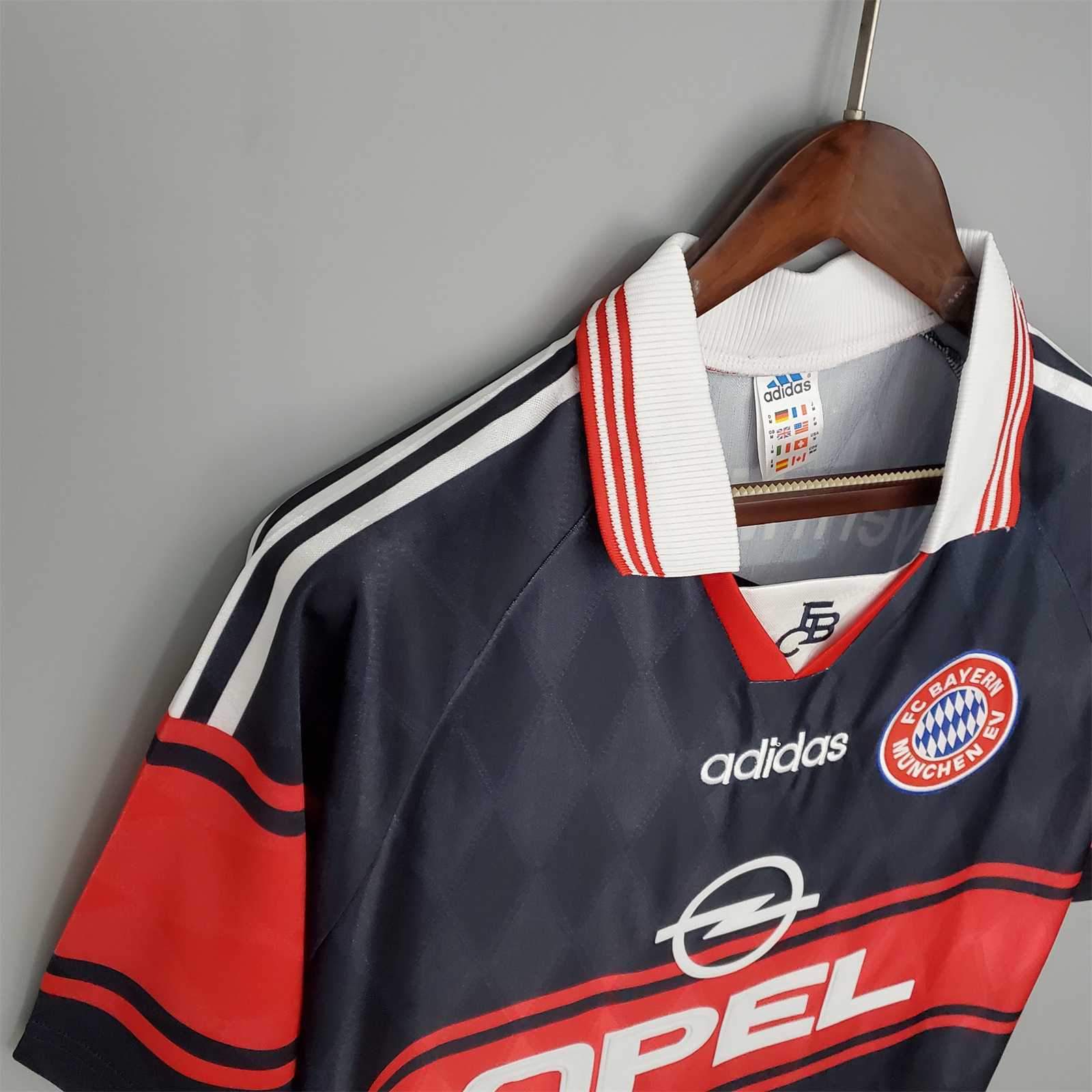 Bayern Munich 1997/99 Away Retro Jersey
