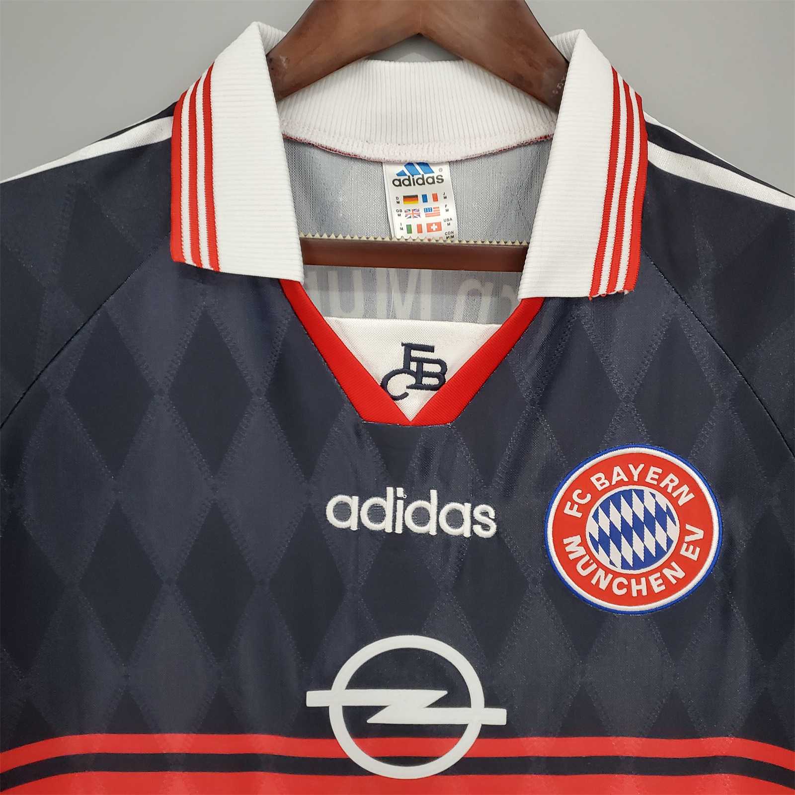 Bayern Munich 1997/99 Away Retro Jersey