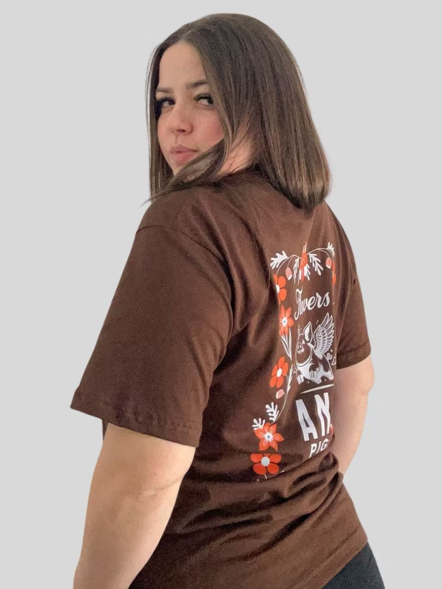 Camiseta 100% Algodão Marrom Porquinho Voador