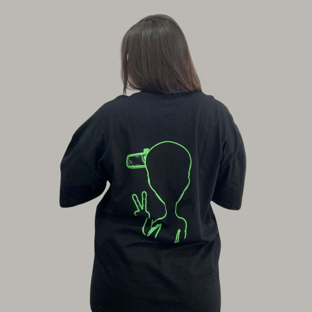 CAMISETA FIO 30.1 PENTEADA OVERSIZED PREMIUM PRETA FEMININA ALIEN