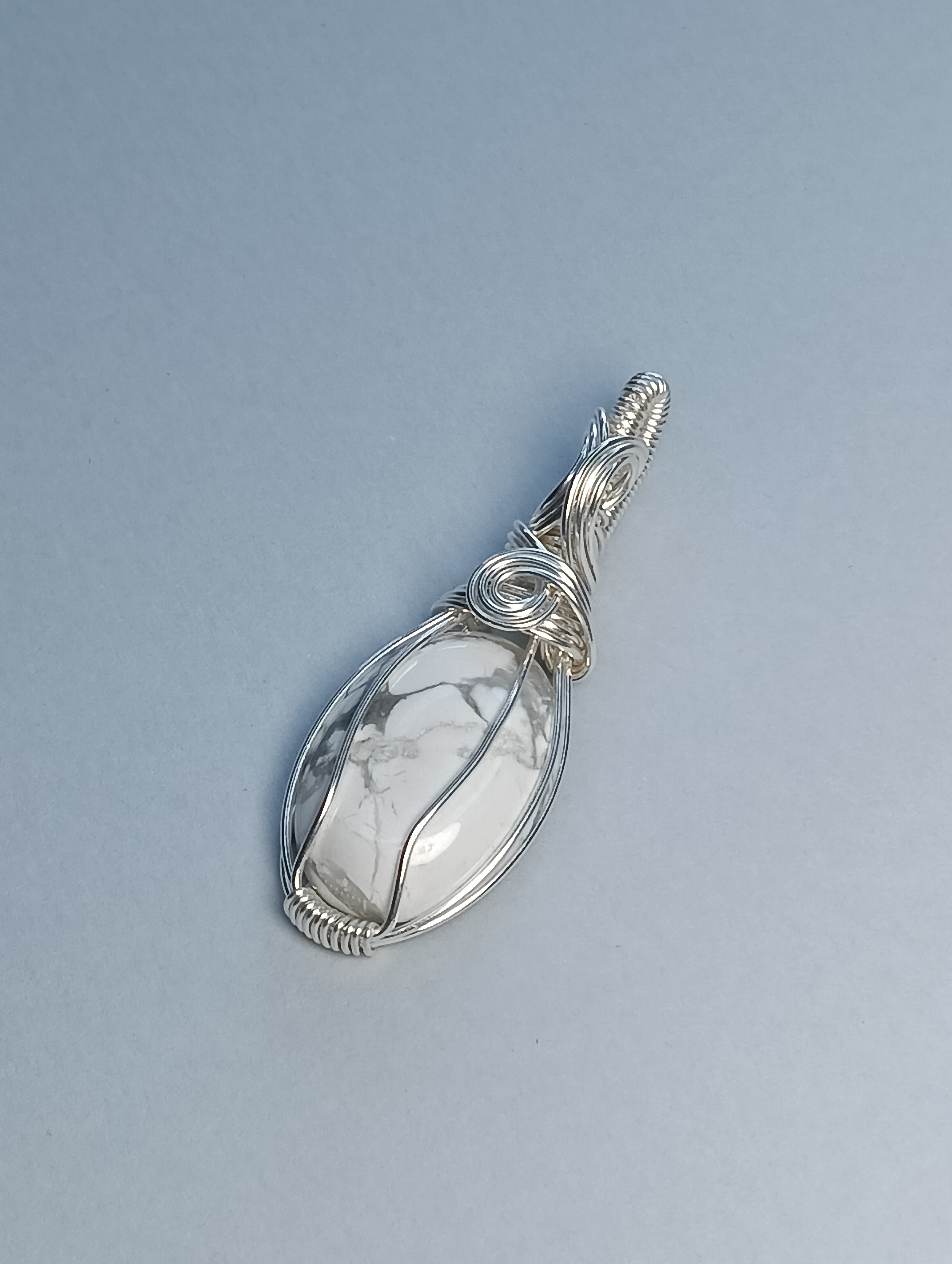 Pendente in Silver Filled con Howlite Bianca
