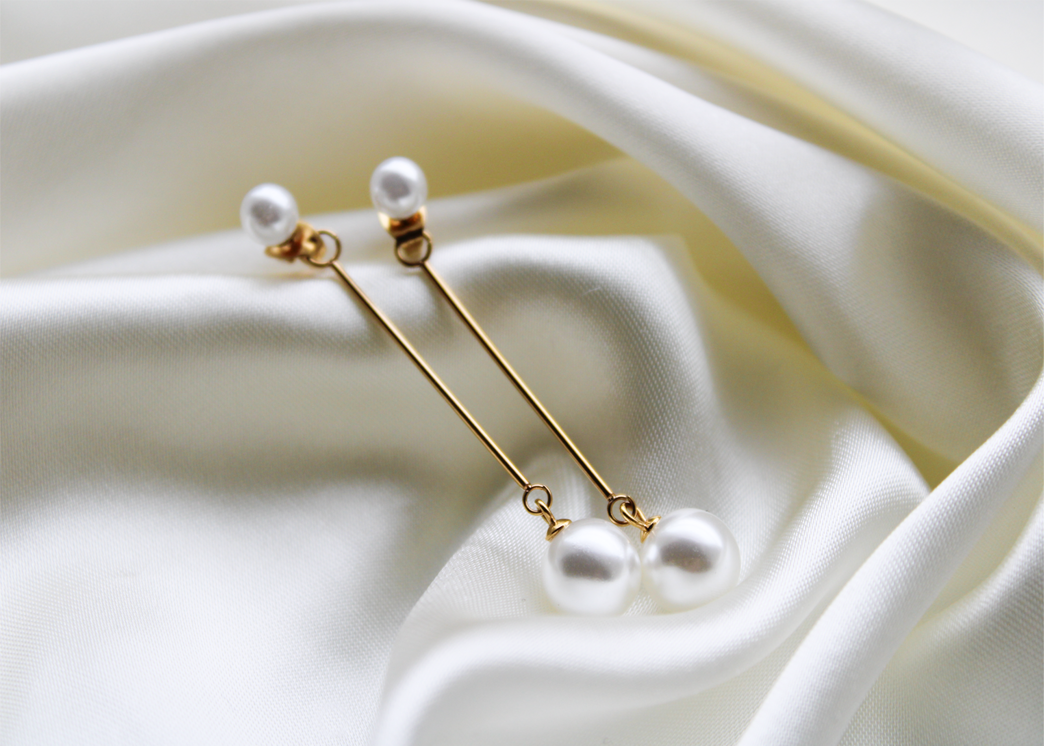 Classy Pearl Earrings