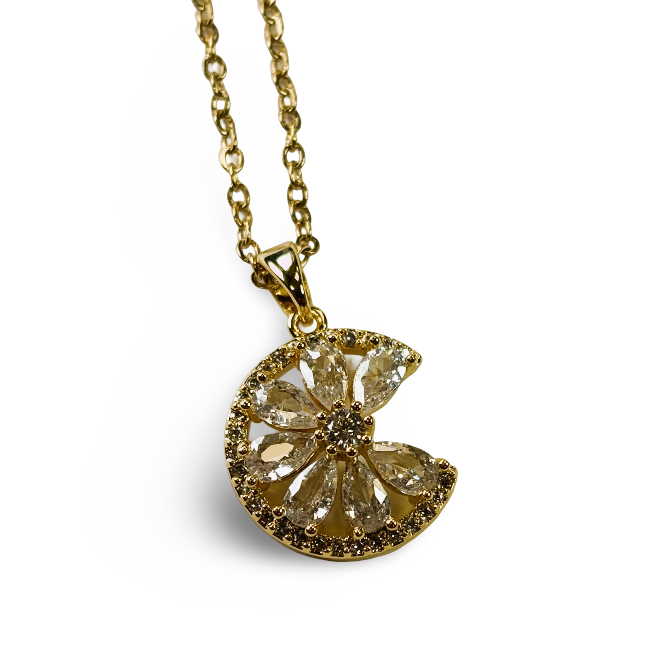 Elegant Gold Necklace with Crystal Lime Slice