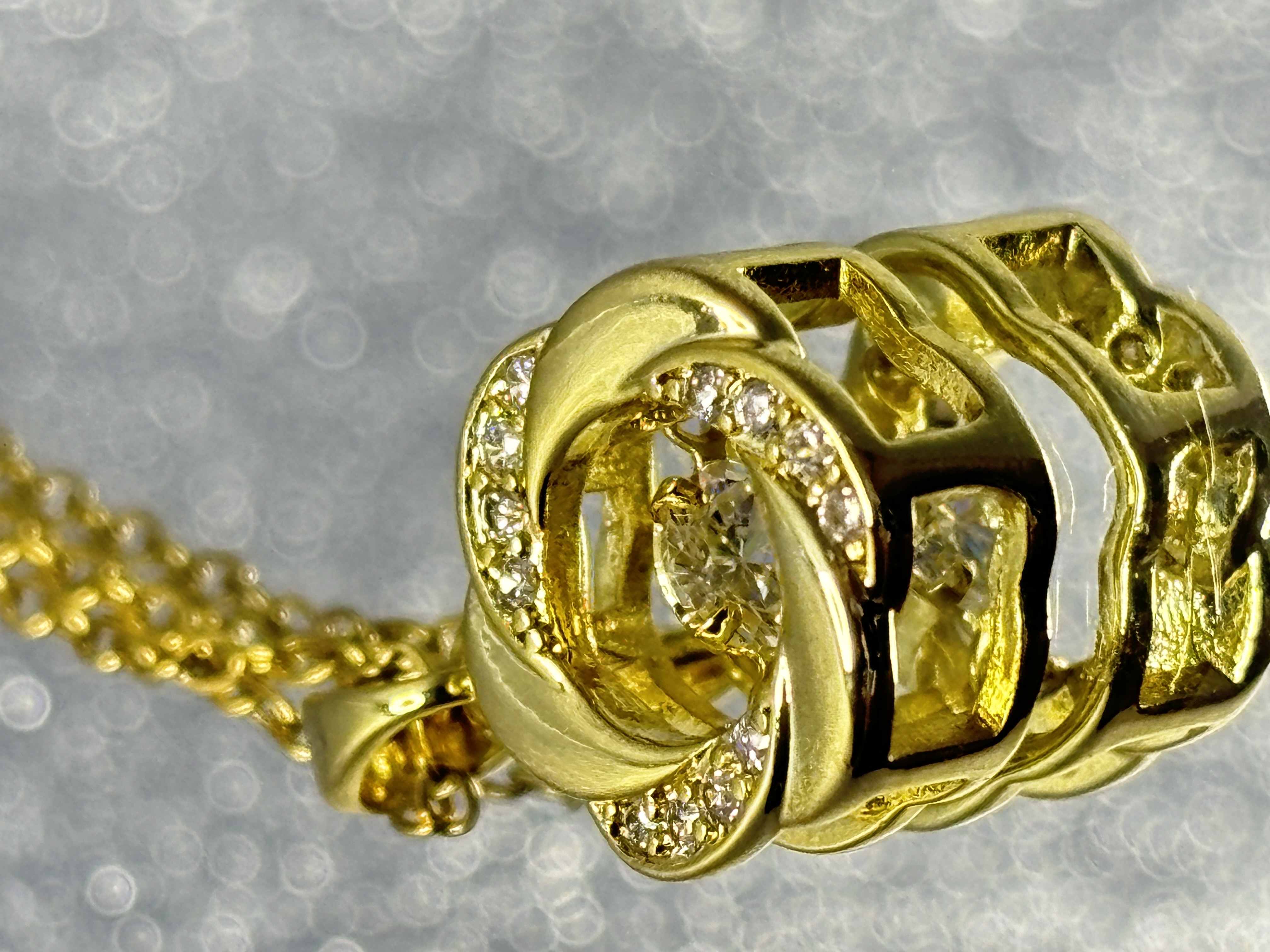 Gold Rainfall Flow with Floating Zircon Pendant Necklace