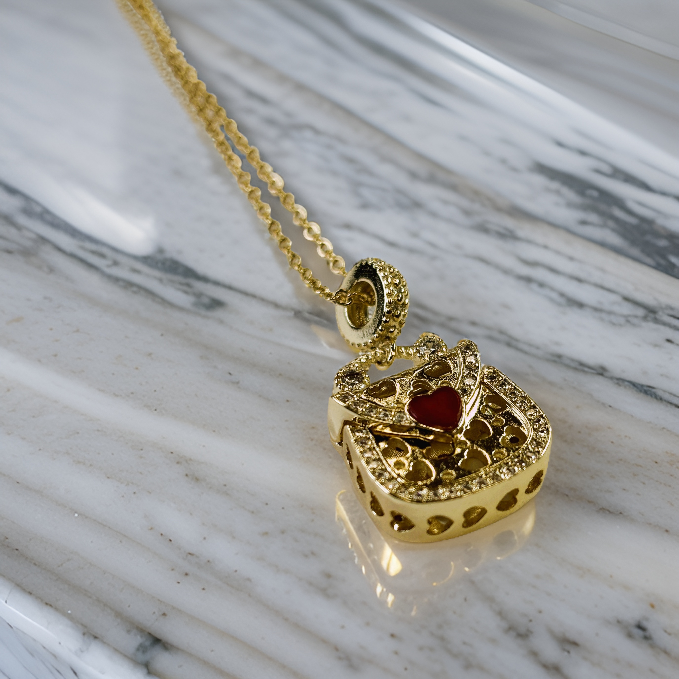 Gold Tote with Ruby Pendant Necklace