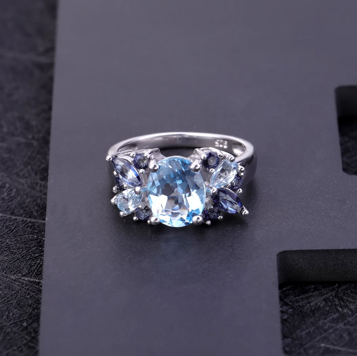 925 Sterling Silver Ring with Natural Topaz