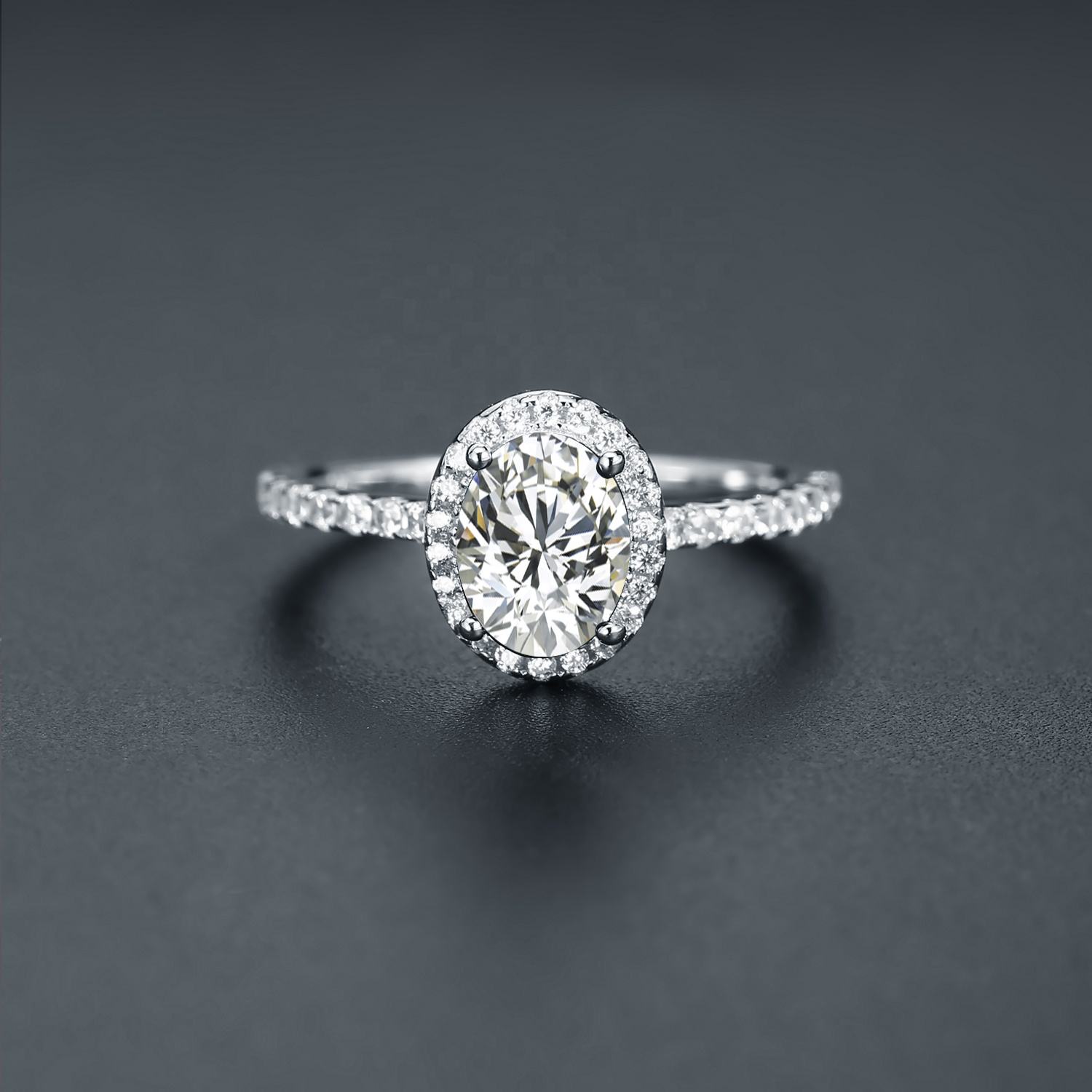 925 Sterling Silver Ring with Cubic Zirconia