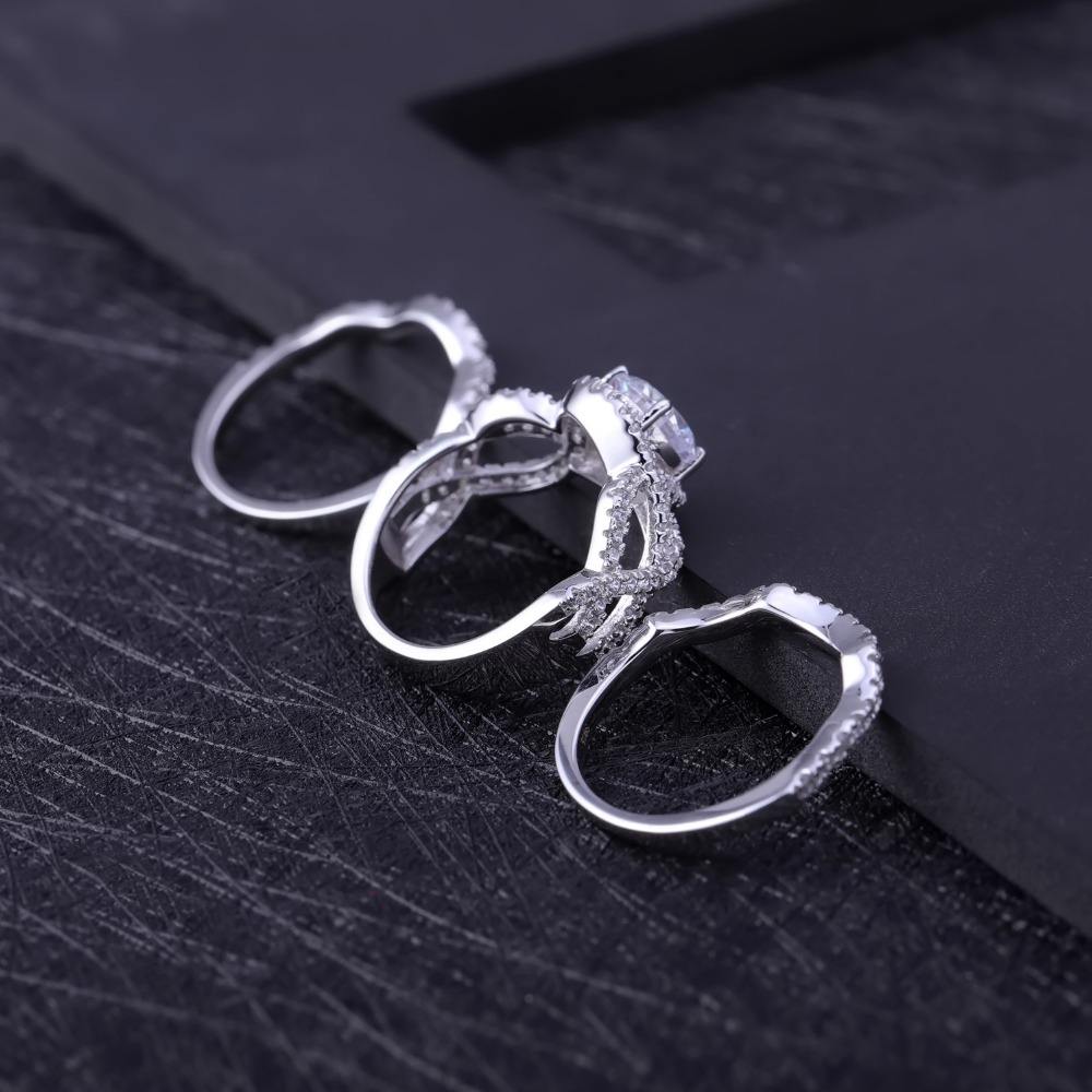 925 Sterling Silver White CZ Ring