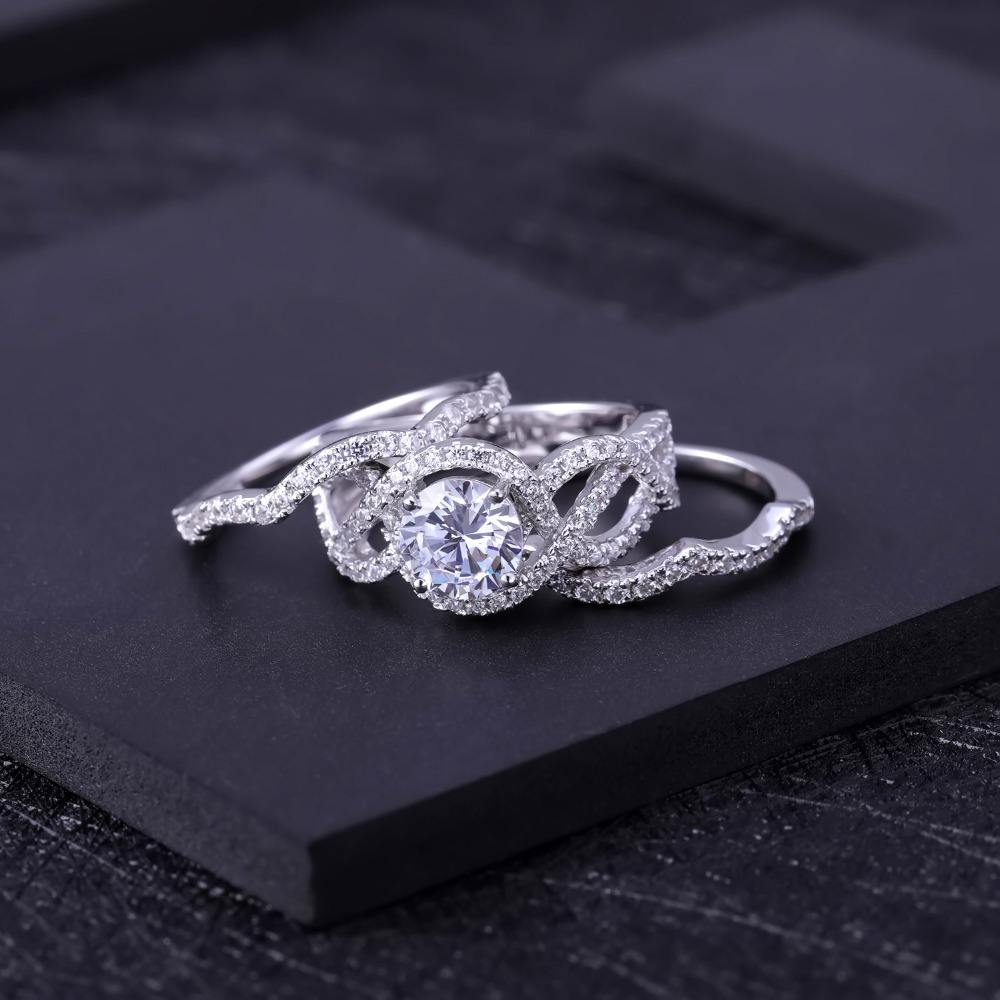925 Sterling Silver White CZ Ring