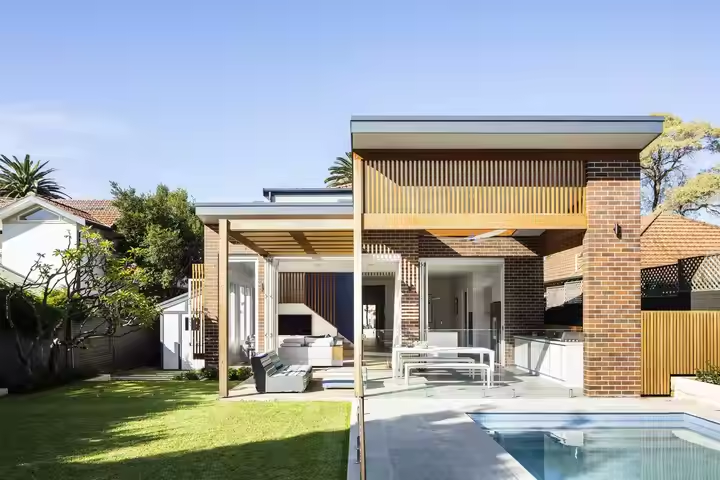 Maison Velora: Prestigious 4-Bedroom Prefabricated Manor with Private Pool – $599/m² | Tempest-Resistant Luxury Estate by DomusNova