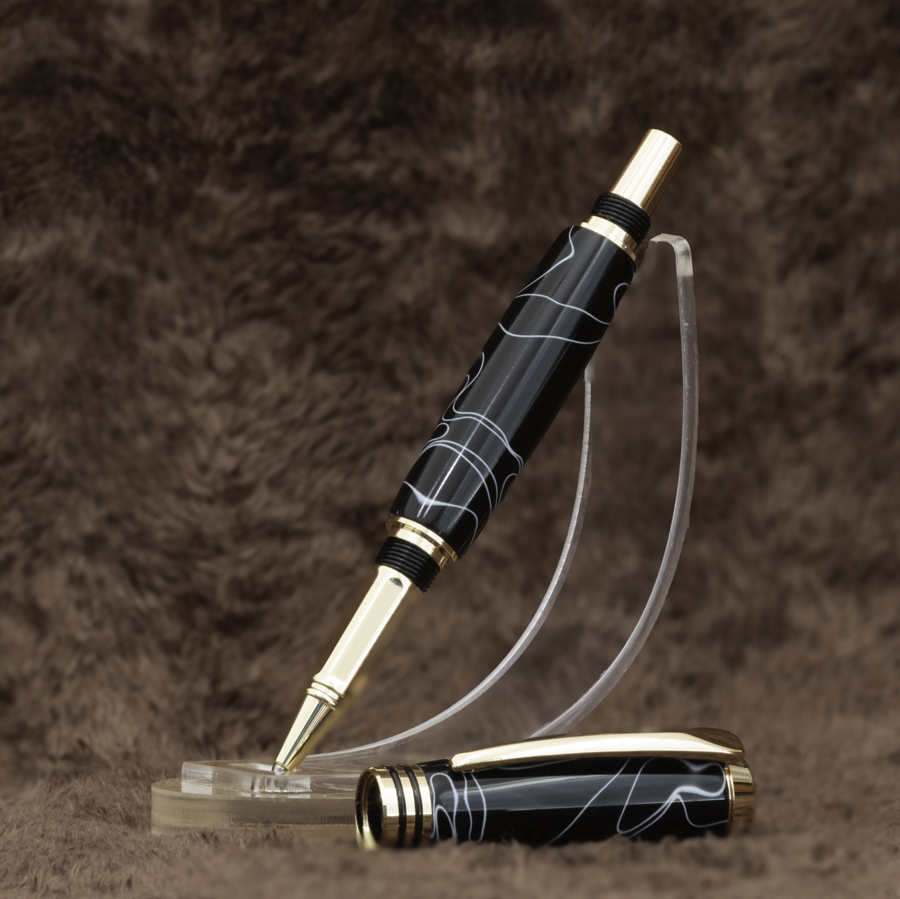 Luxury Black and Gold Fountain Pen