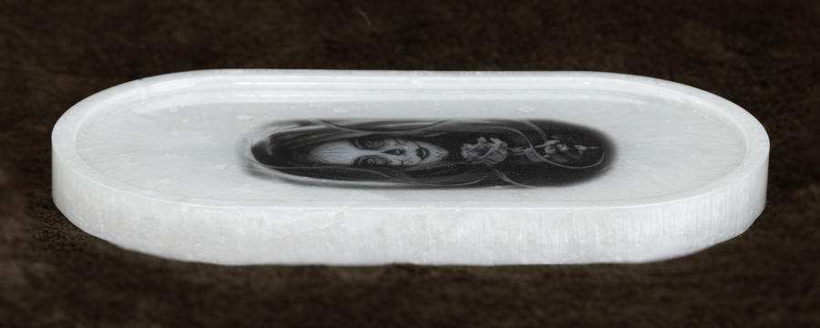 Shadowed Beauty Trinket Tray