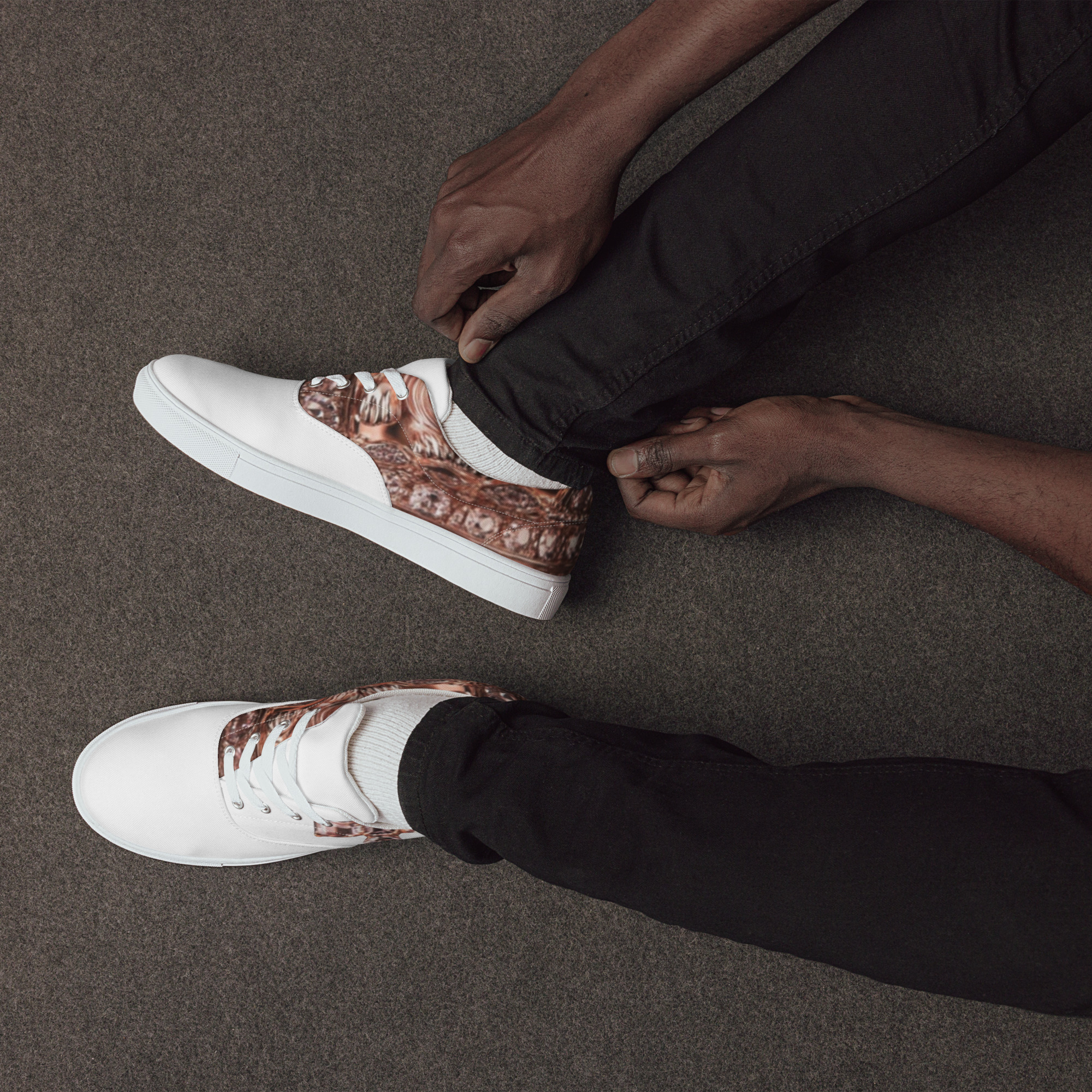 Rose Lion Designer Trendy – Men’s Lace-Up Canvas Shoes