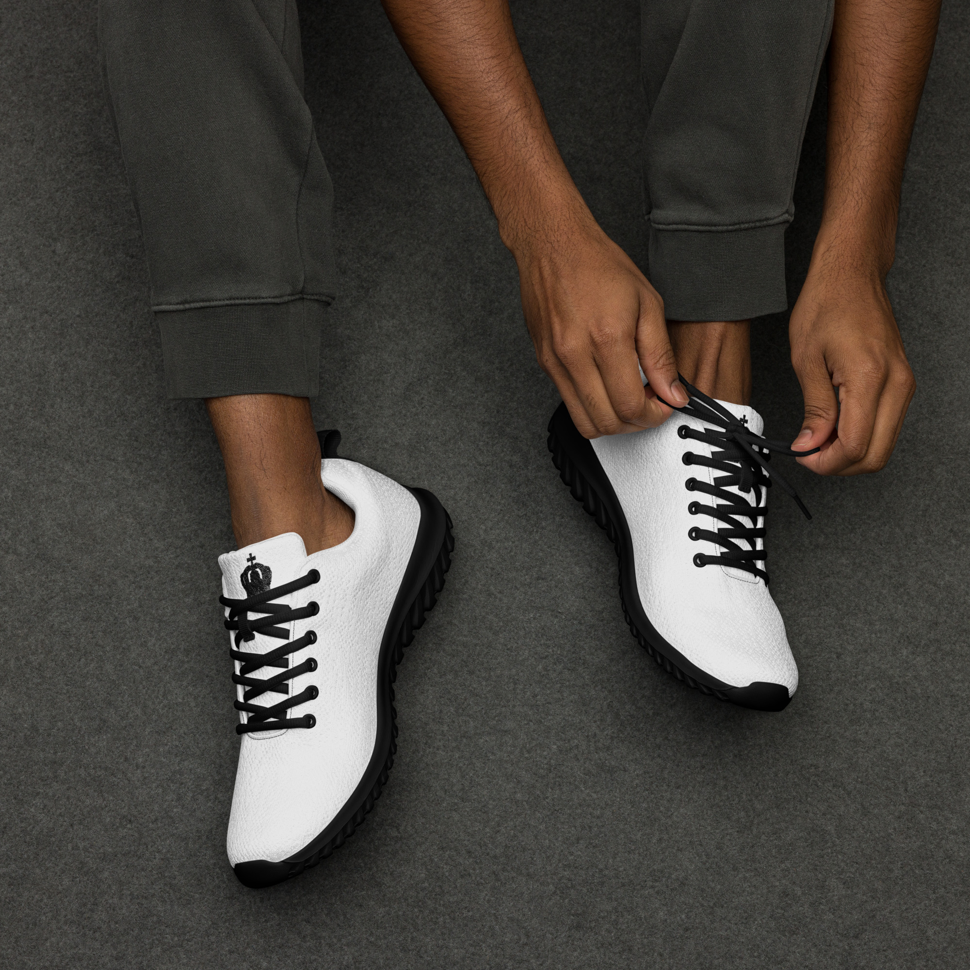 Rose Lion Black & White Brand Athletic Men’s Sneakers – Stylish, Comfortable Performance Shoes