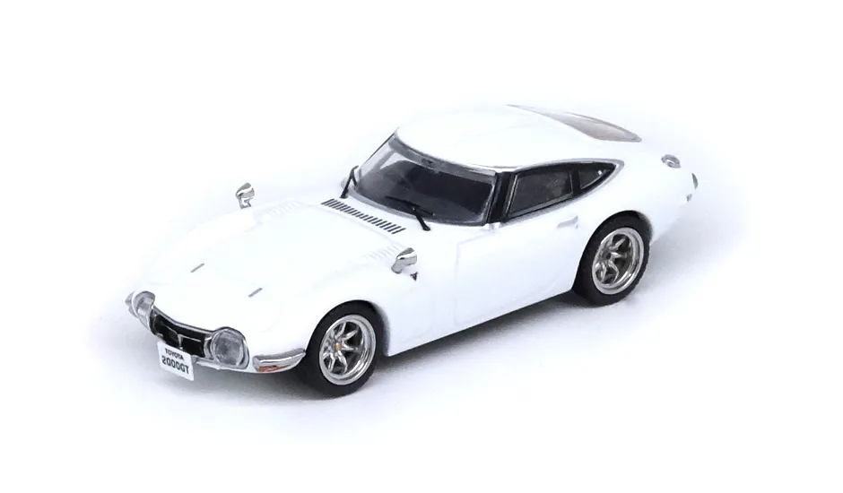INNO64 TOYOTA 2000GT Pagasus White