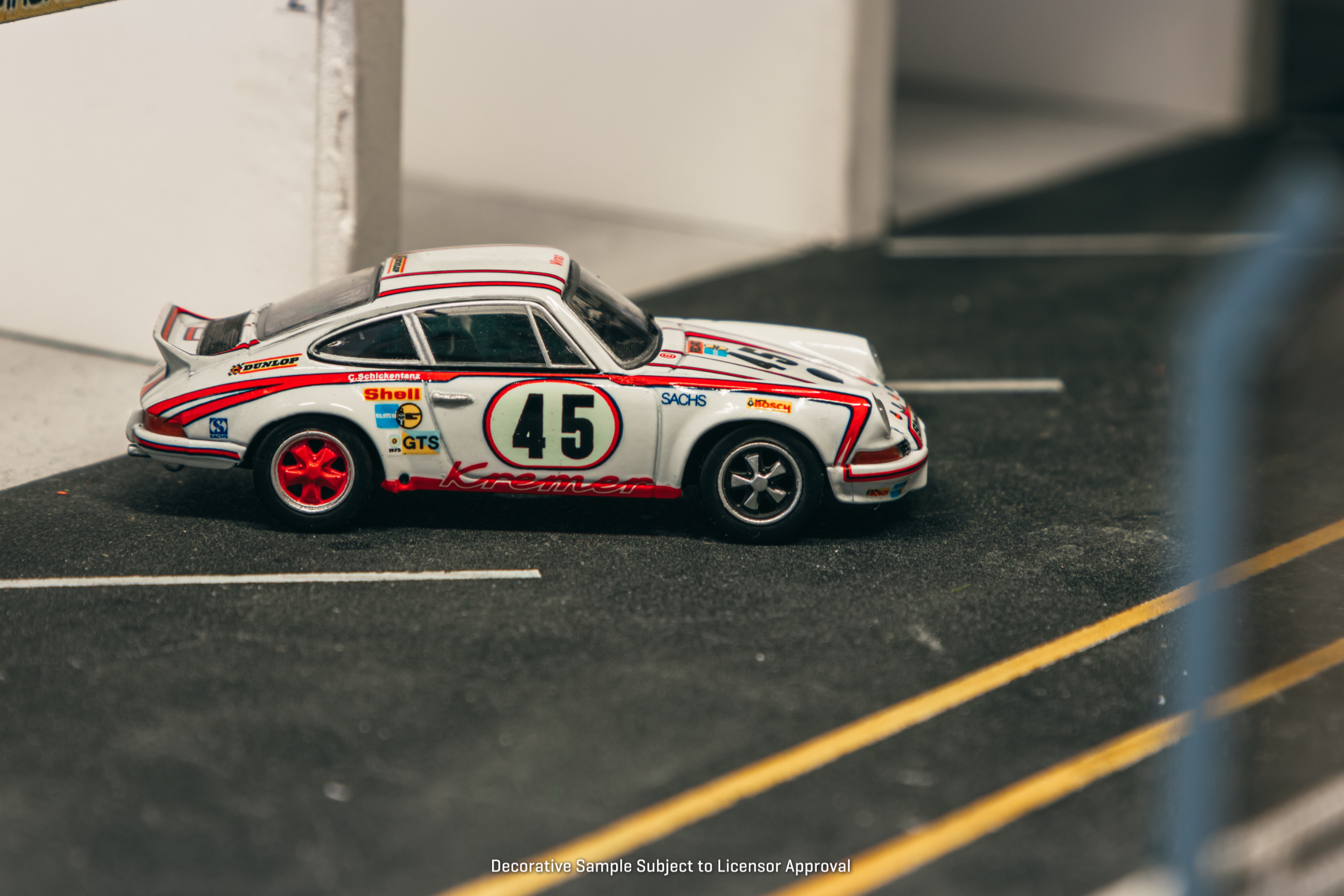 Tarmac Works Porsche 911 Carrera RSR 2.8