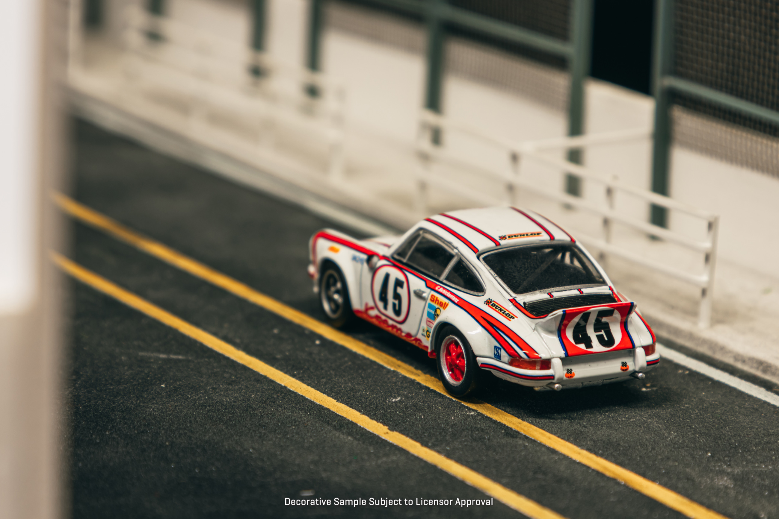 Tarmac Works Porsche 911 Carrera RSR 2.8