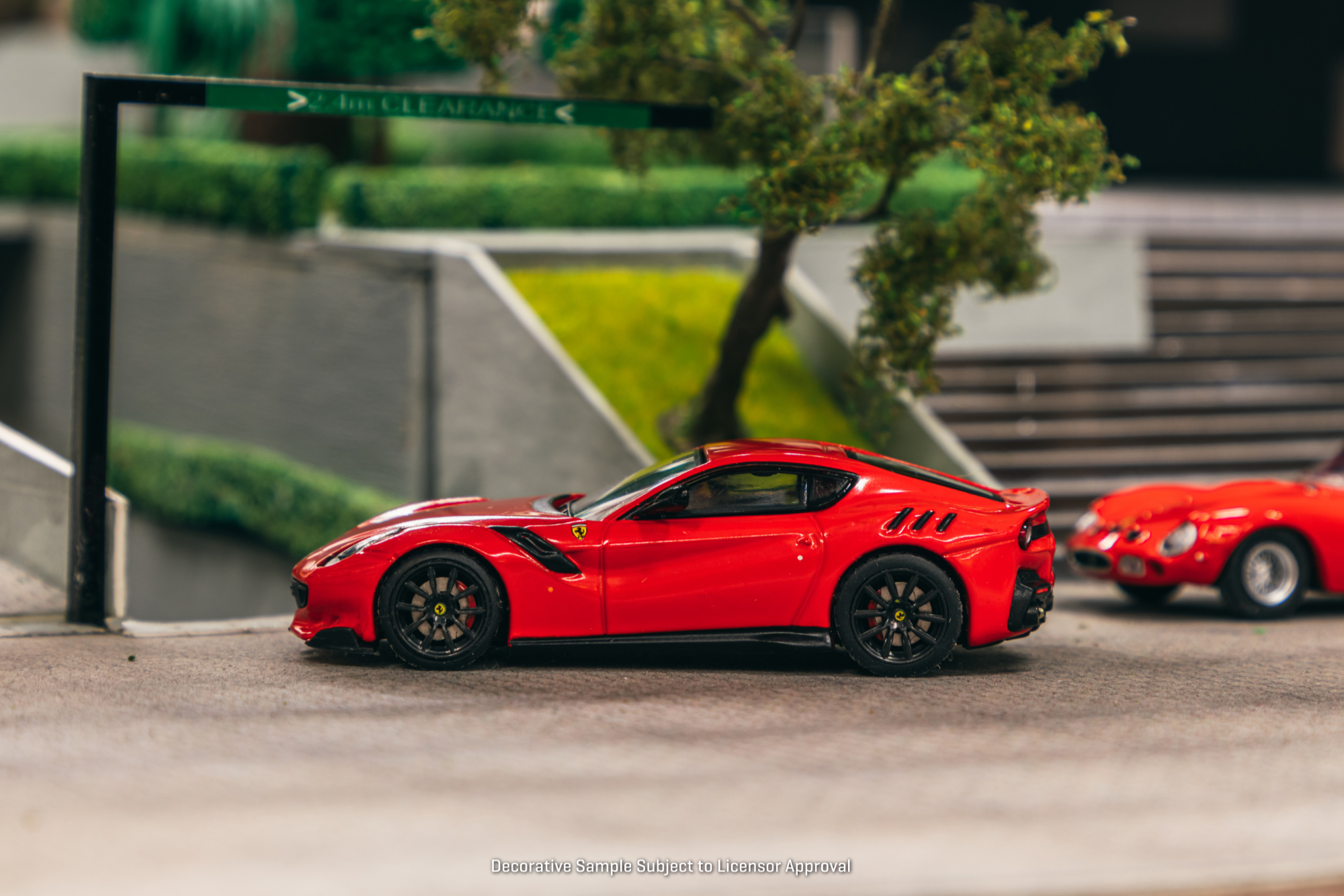 Tarmac Works FERRARI F12 TDF 2015