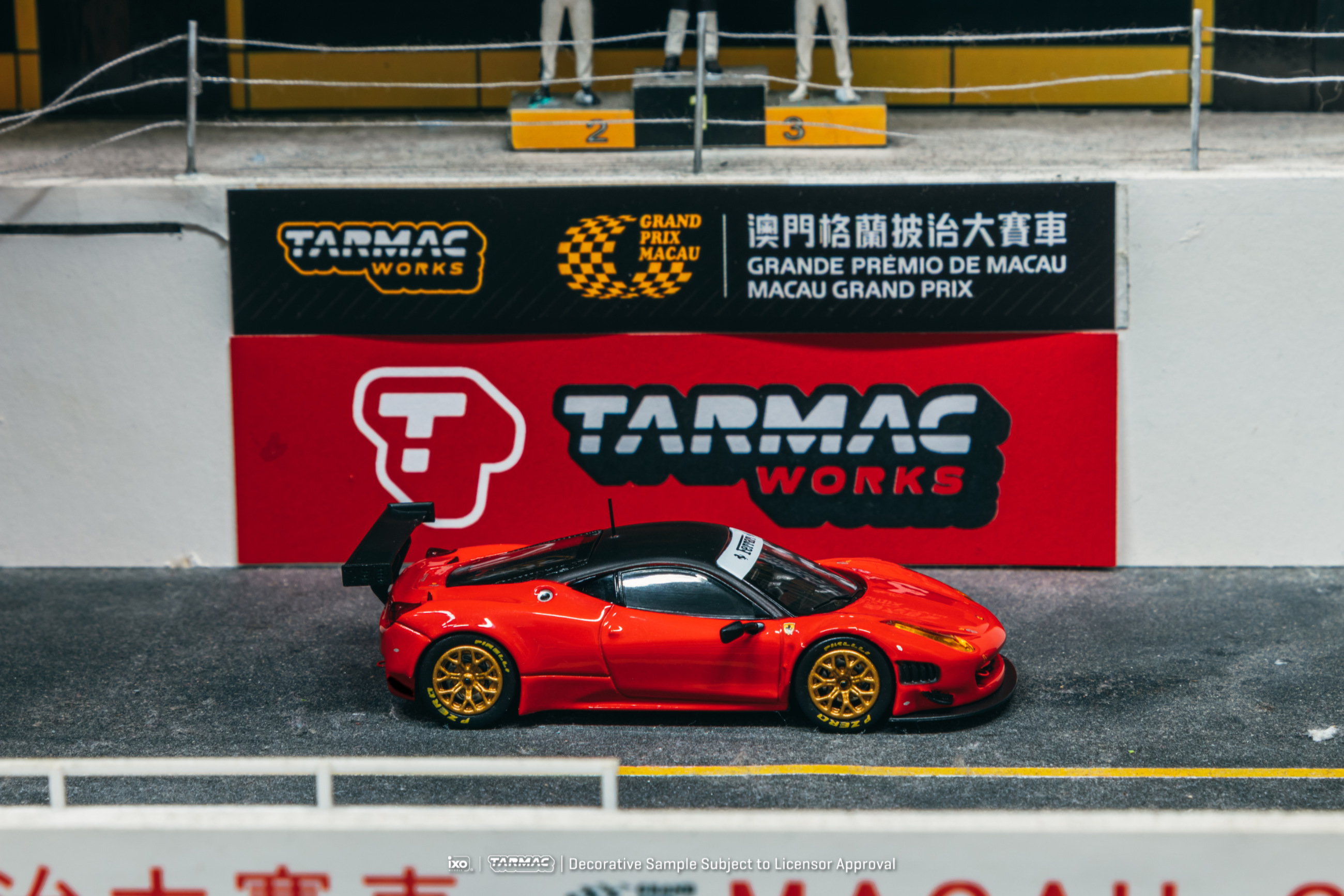 Tarmac Works Ferrari 458 Italia GT3 Red