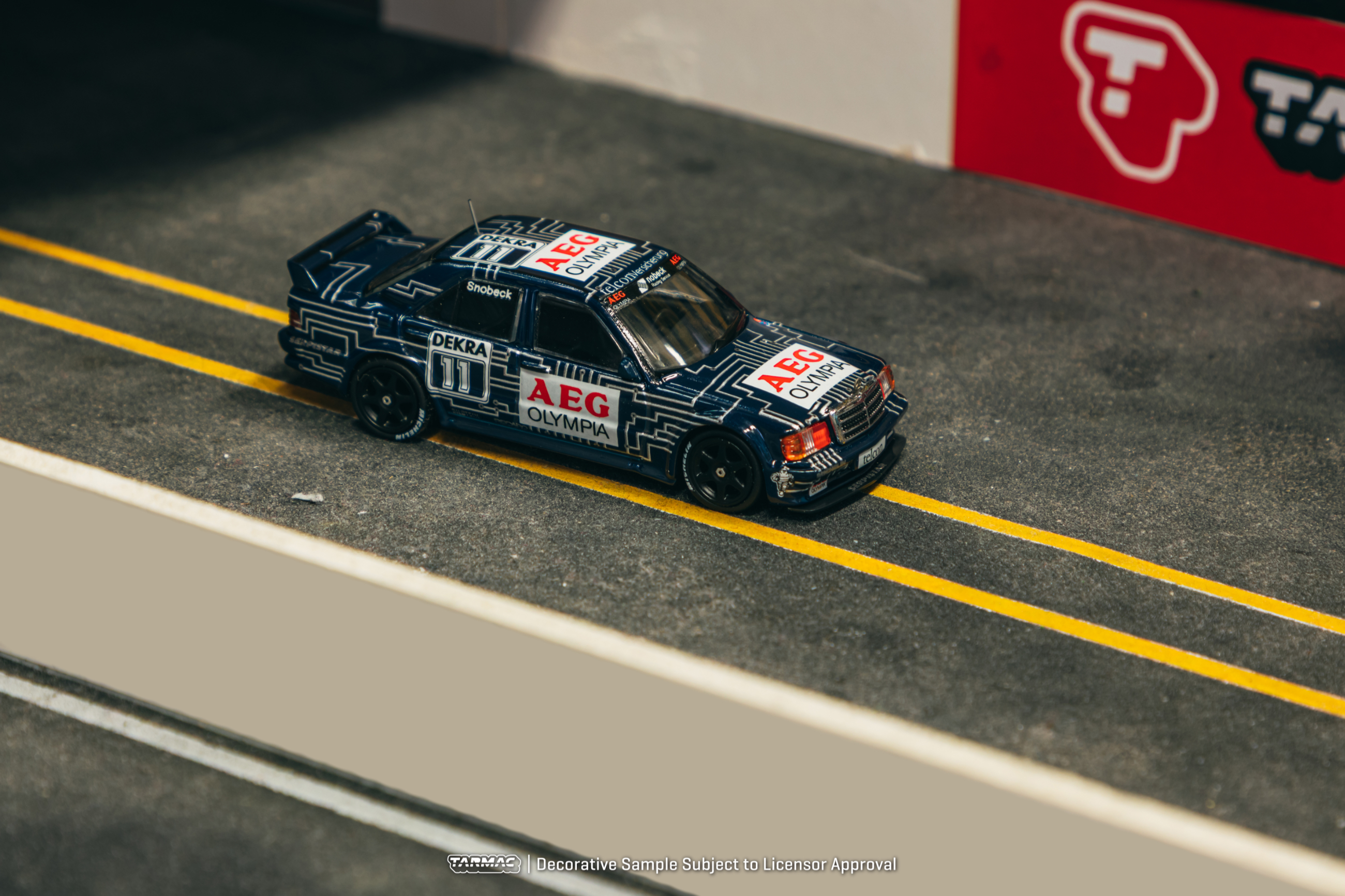 Tarmac Works Mercedes-Benz 190 E 2.5-16 EVO 1 DTM