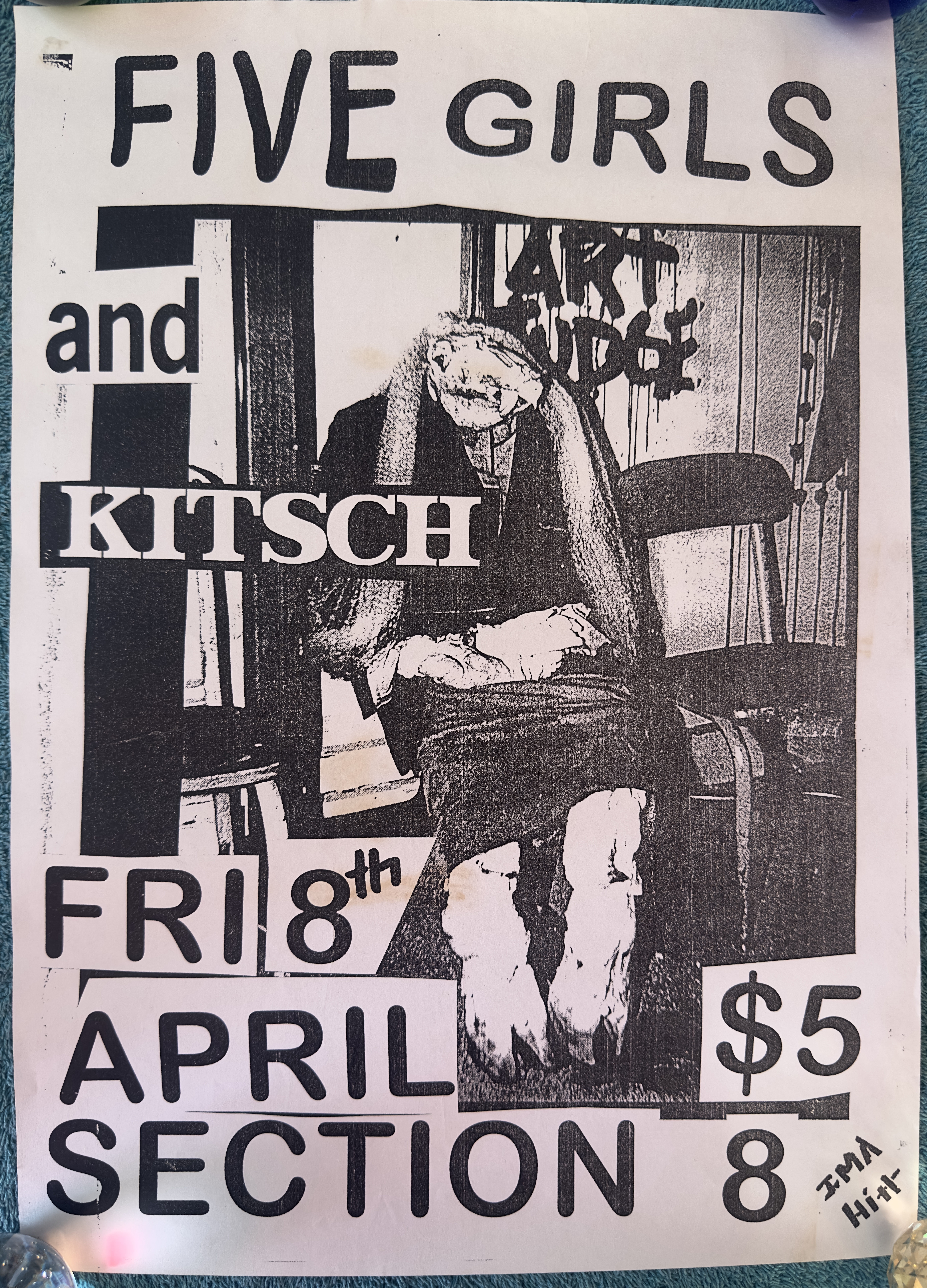 Five Girls and Kitsch