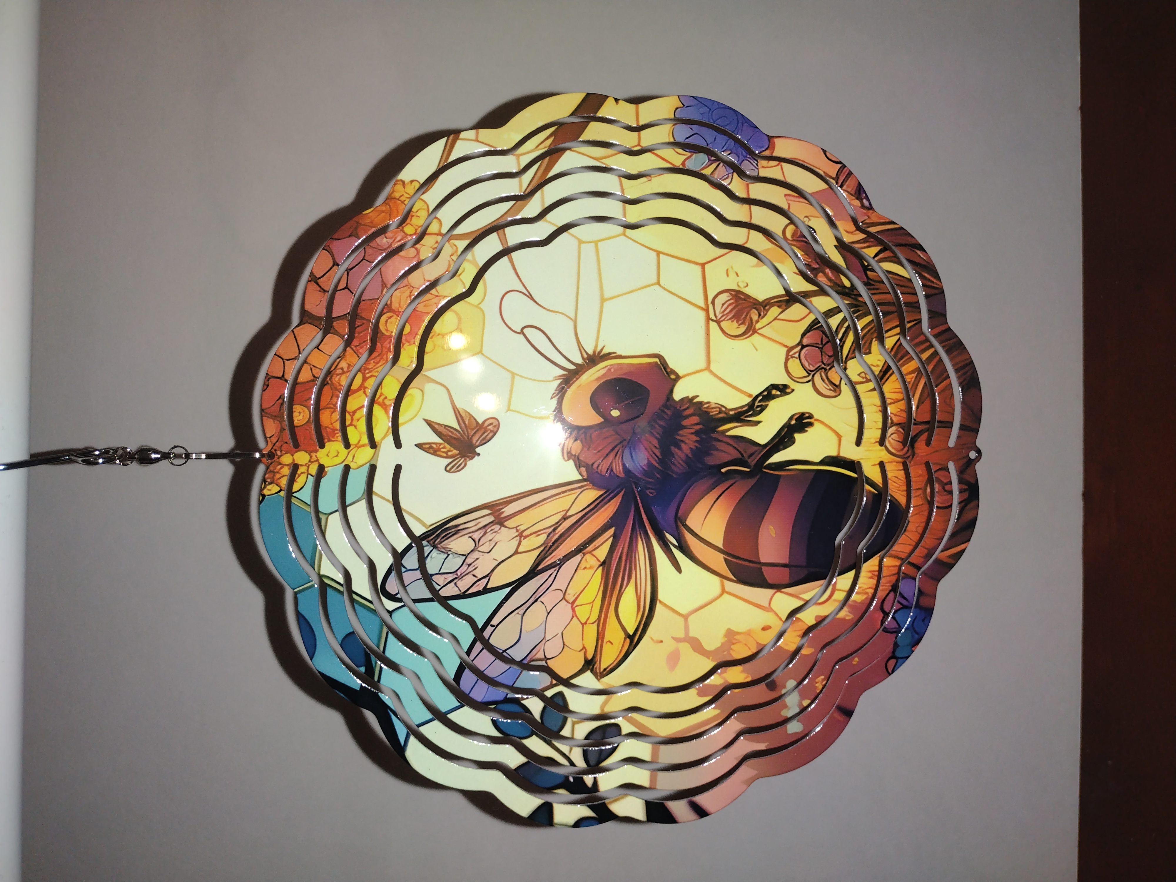Beautiful 8" honey bee wind spinner