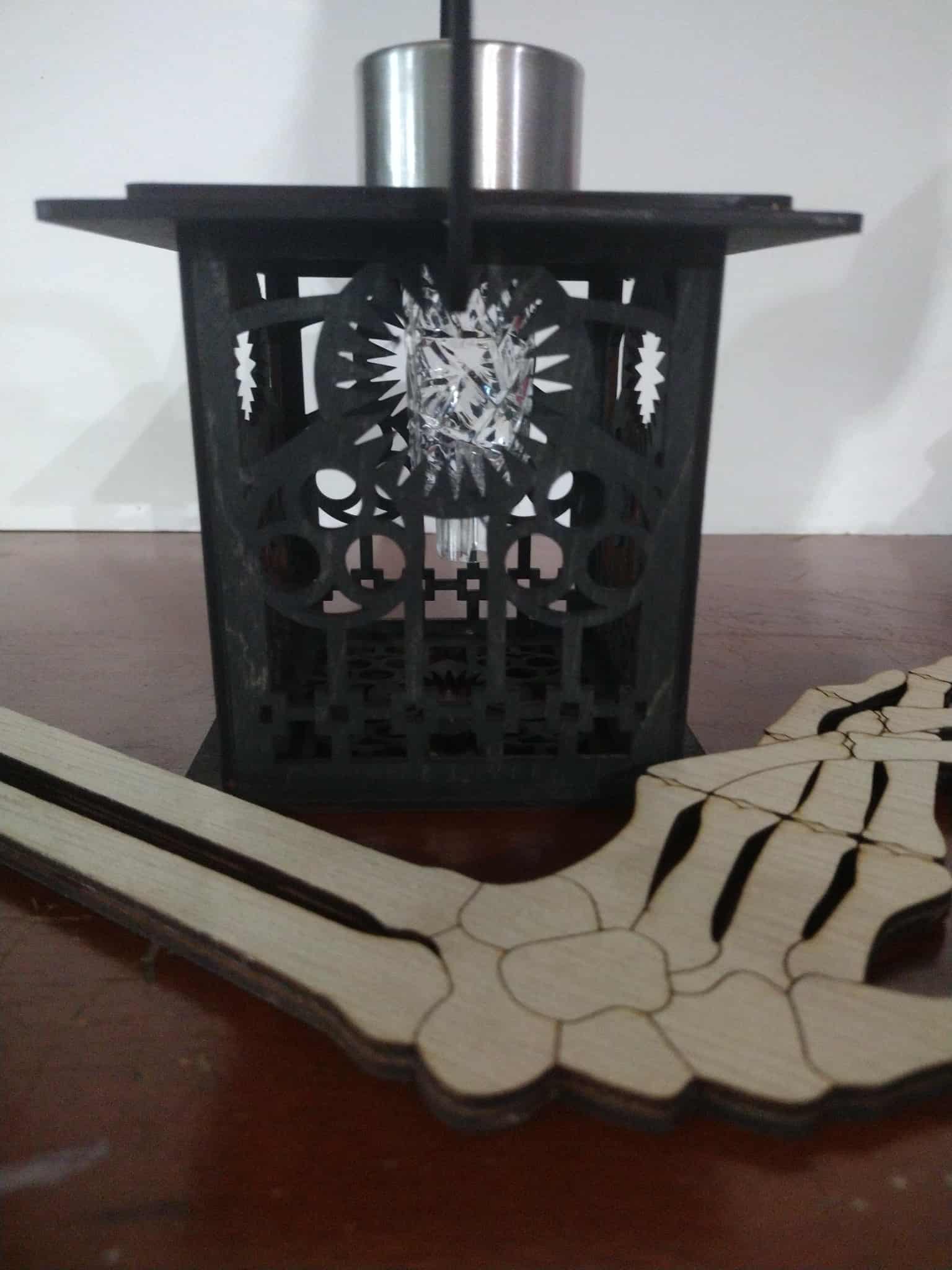 Solar Skeleton Sidewalk Lantern(s)