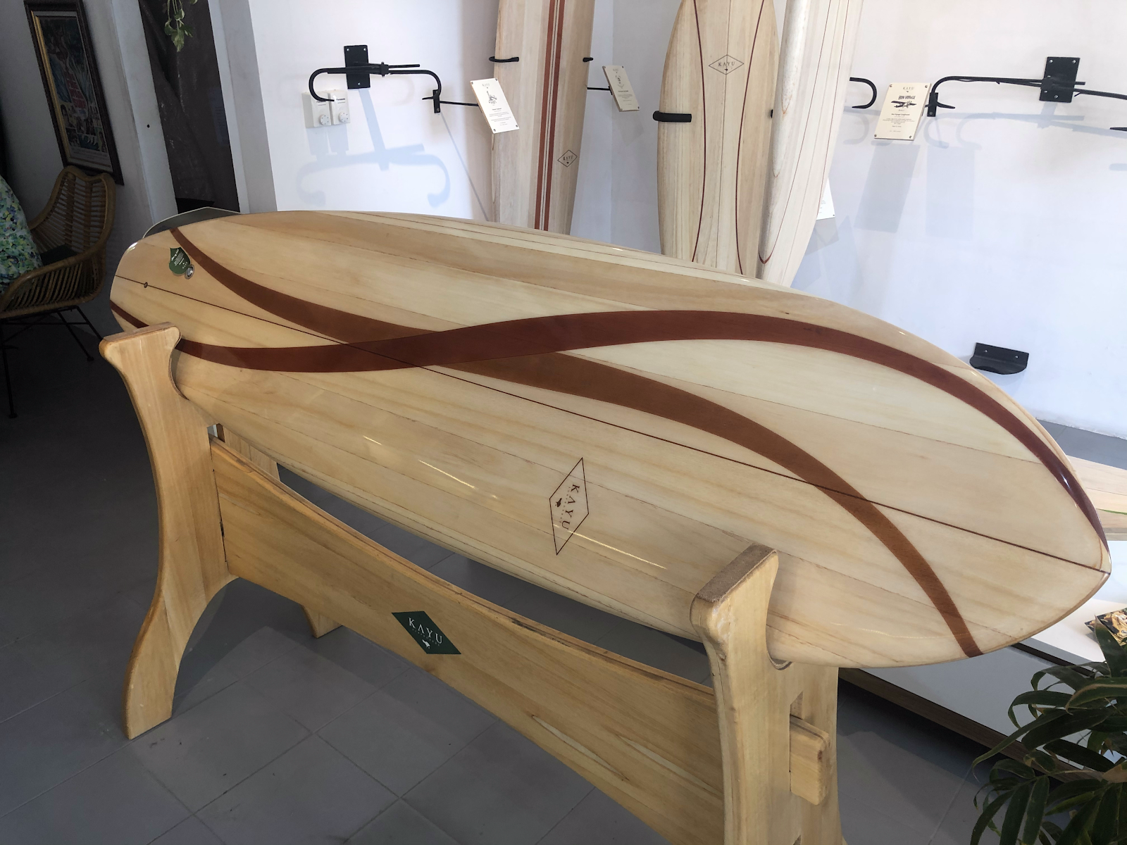 WOODY  6'6" - 6'8" x 21 3/4" x 2 1/2"