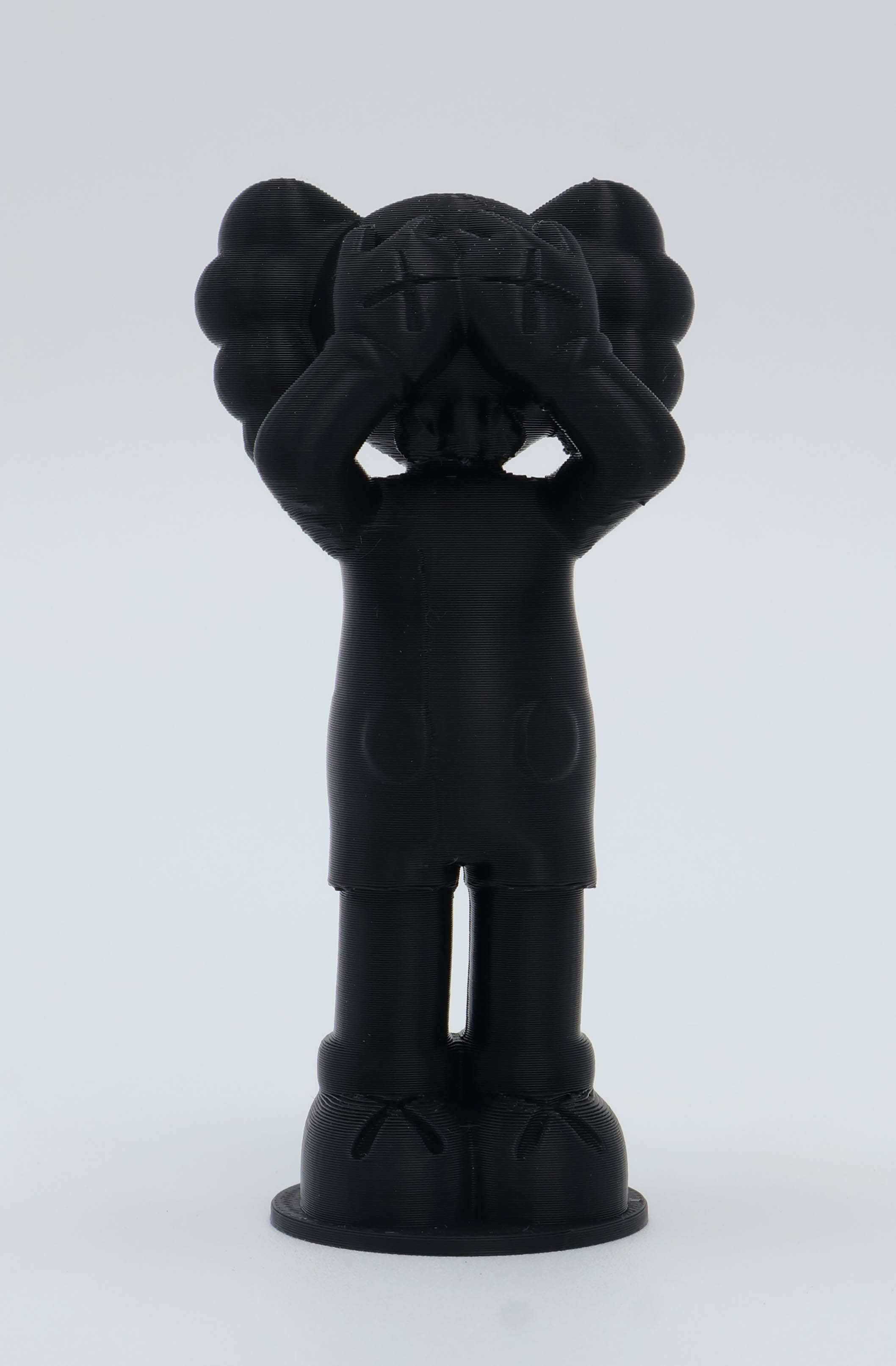 Figura KAWS Cover