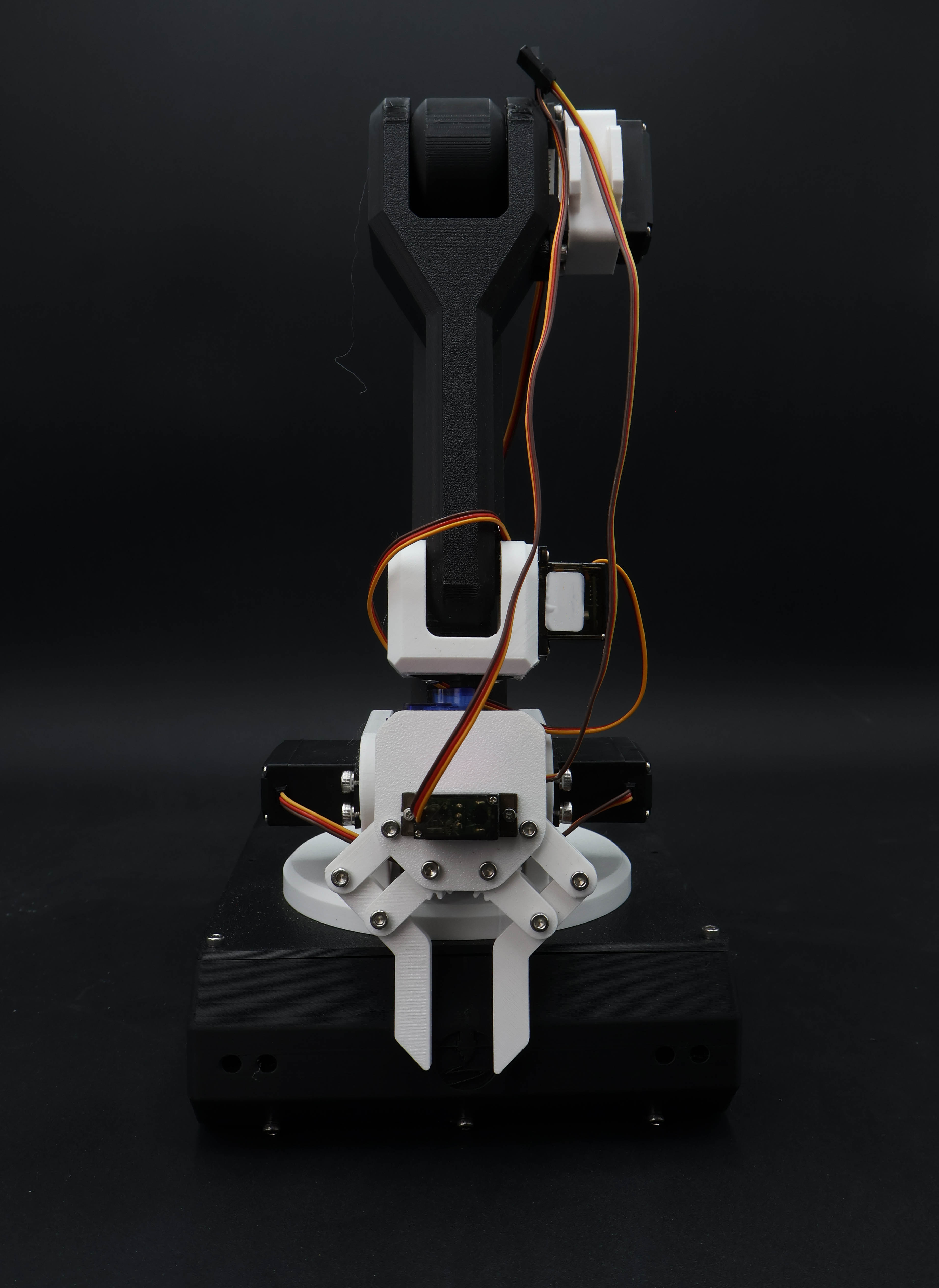 Brazo Robótico Impreso en 3D