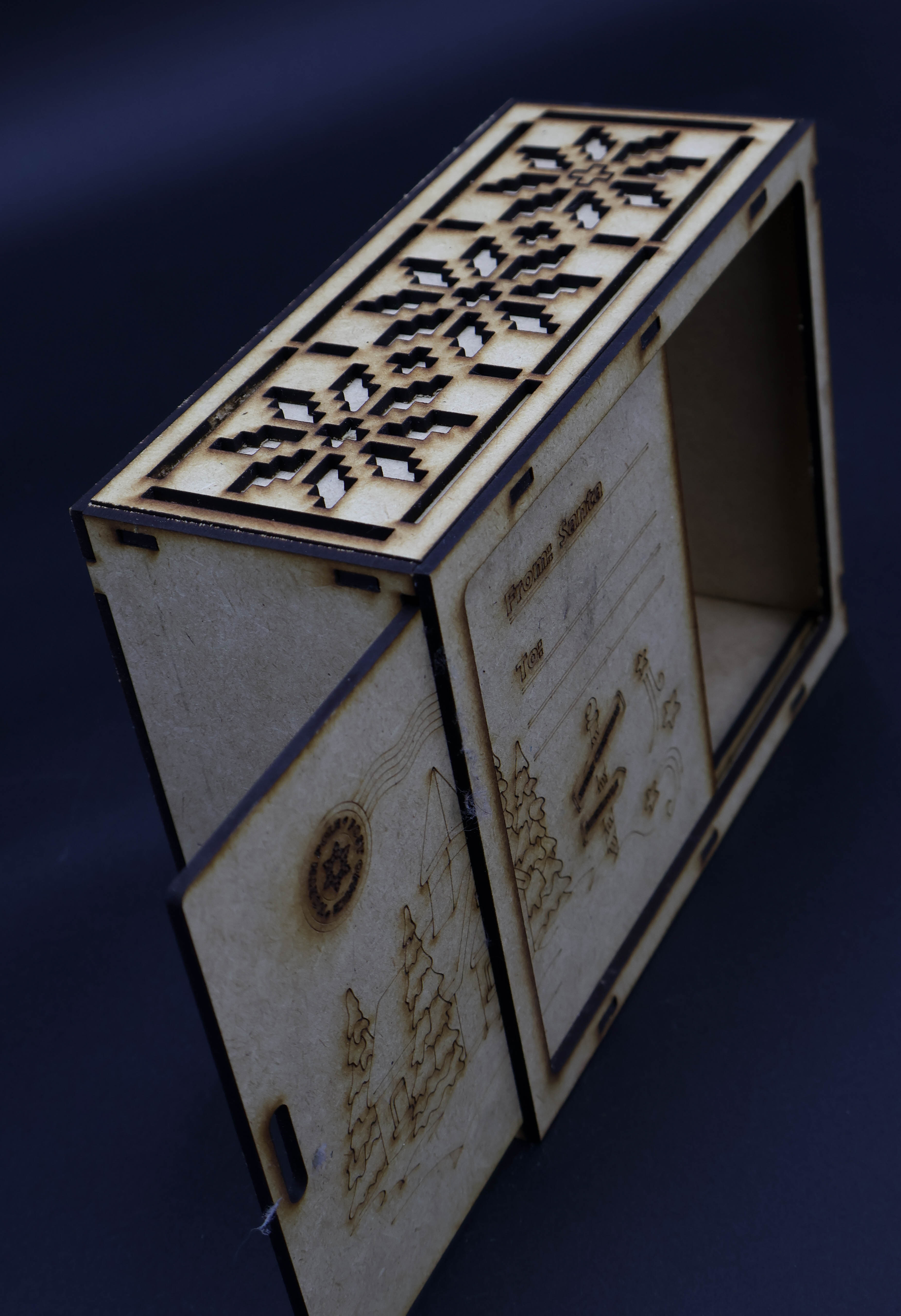 🎄 Caja Postal Navideña de Madera