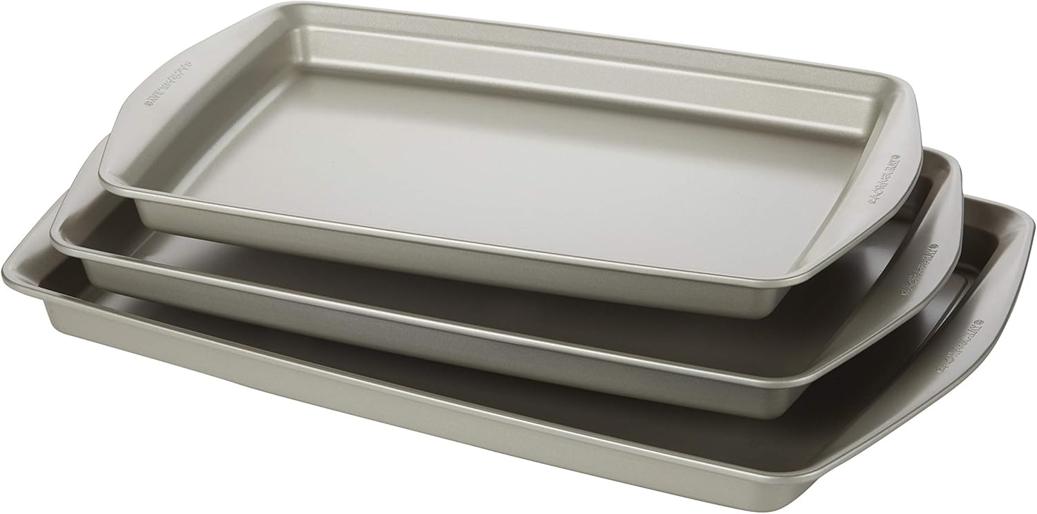 Nonstick Bakeware Set without Grips includes Nonstick Cookie Sheets / Baking Sheets - 3 Piece, Silver