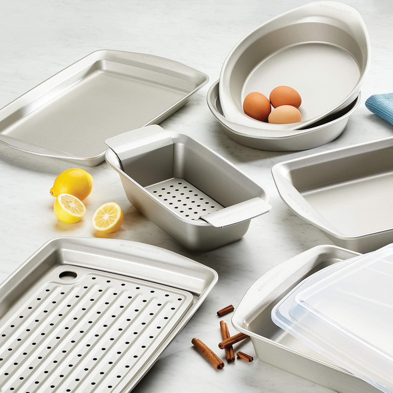 Nonstick Bakeware Set without Grips includes Nonstick Cookie Sheets / Baking Sheets - 3 Piece, Silver