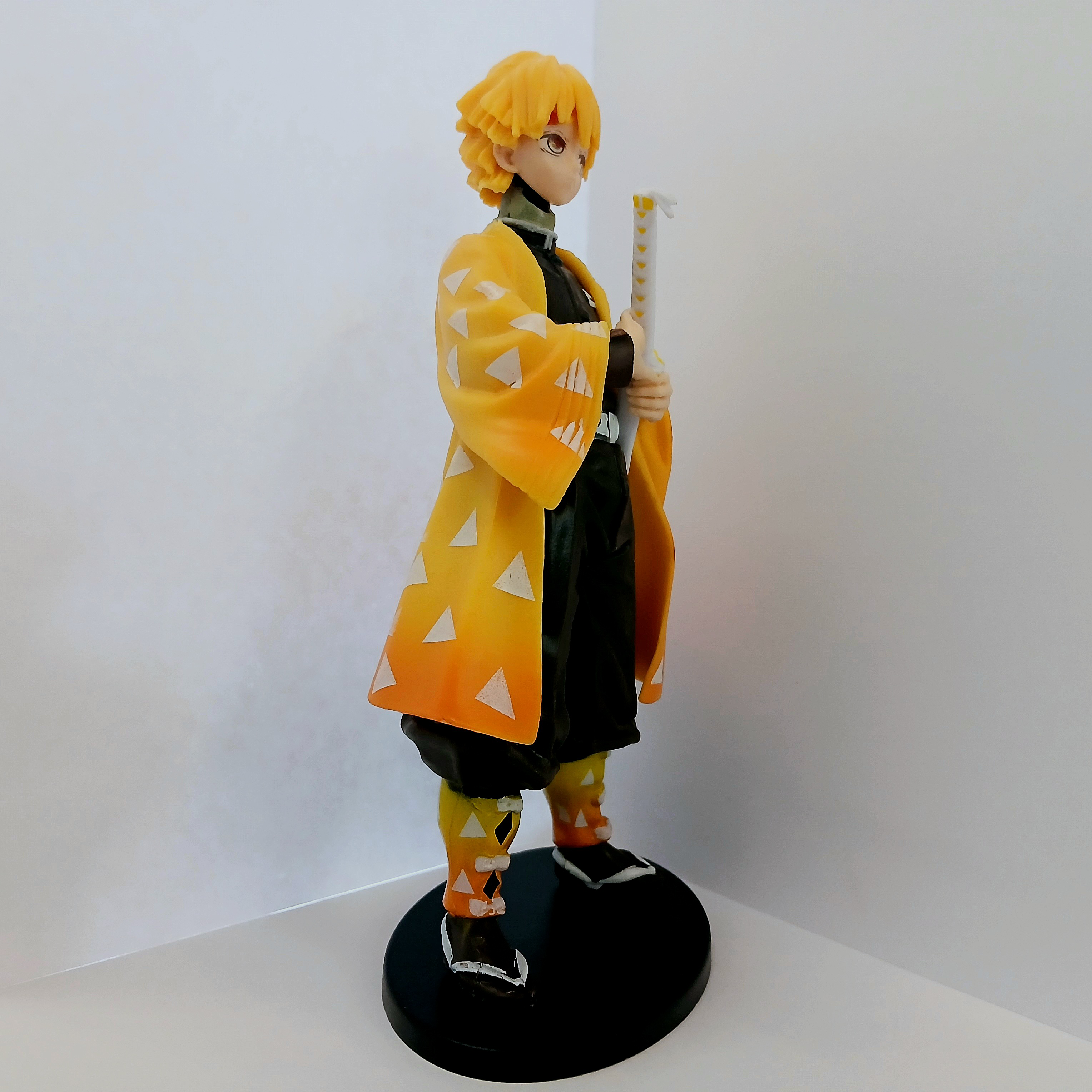 Zenitsu Agatsuma Action Figure 15 cm