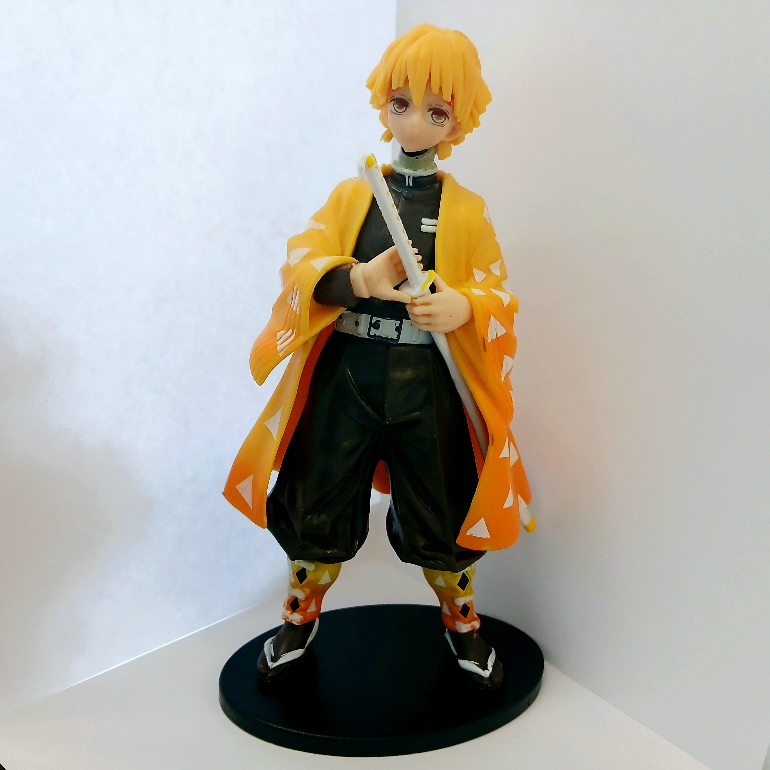 Zenitsu Agatsuma Action Figure 15 cm