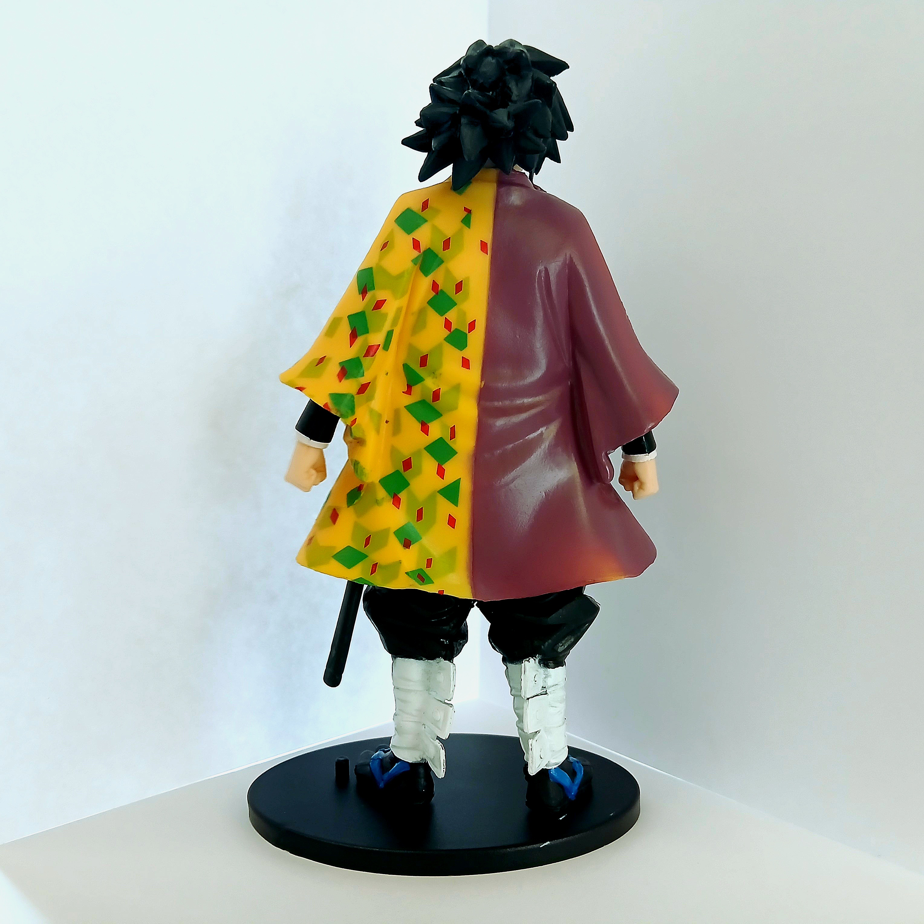 Giyu Tomioka Action Figure 15 cm