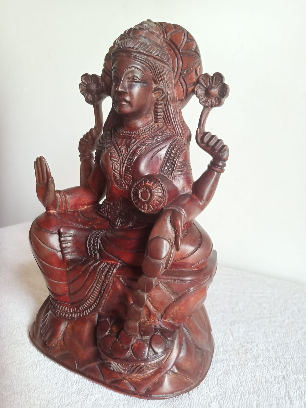 Sitting Goddess Lakshmi Statue 